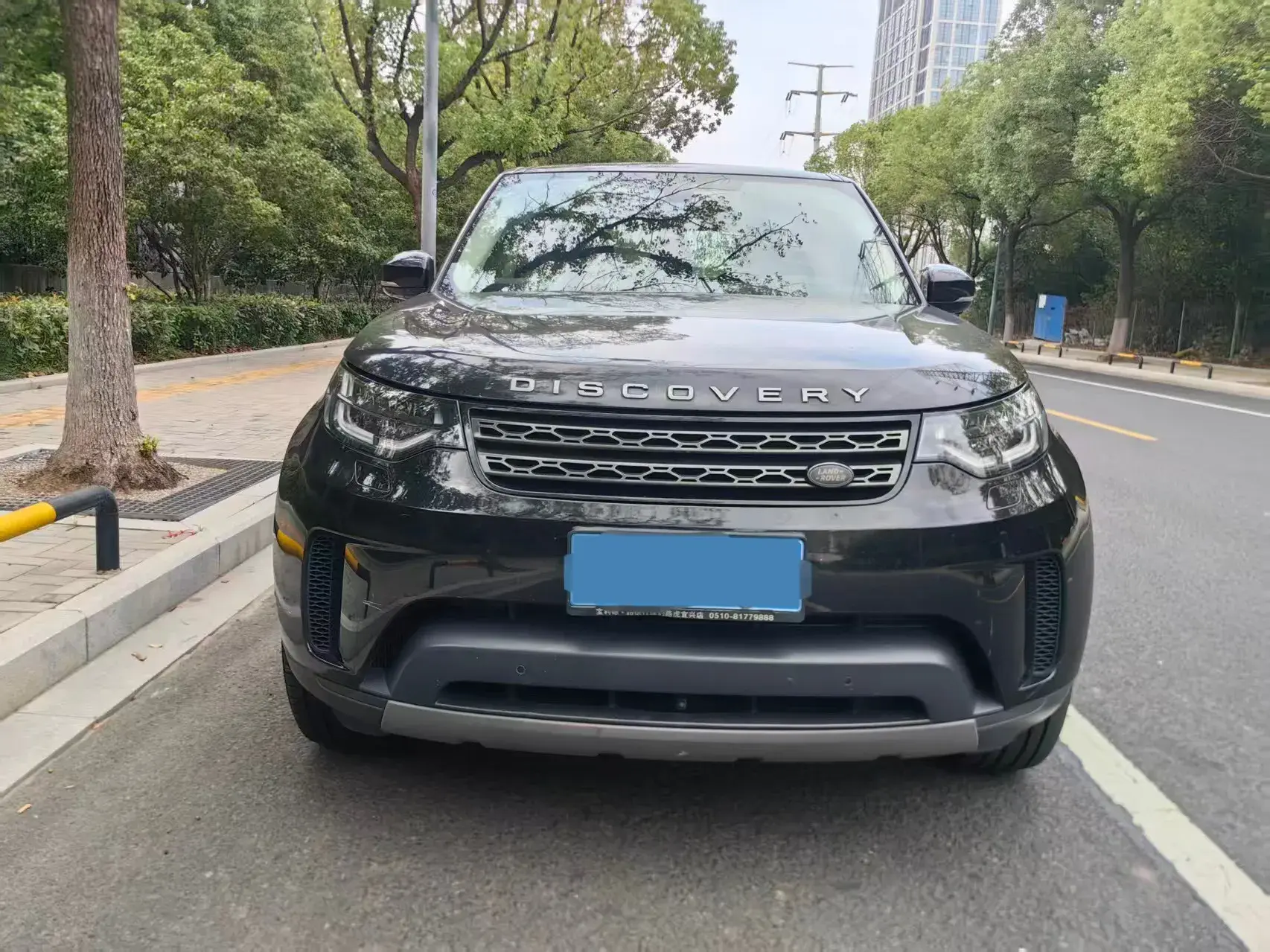2019 LAND ROVER thumbnail 2
