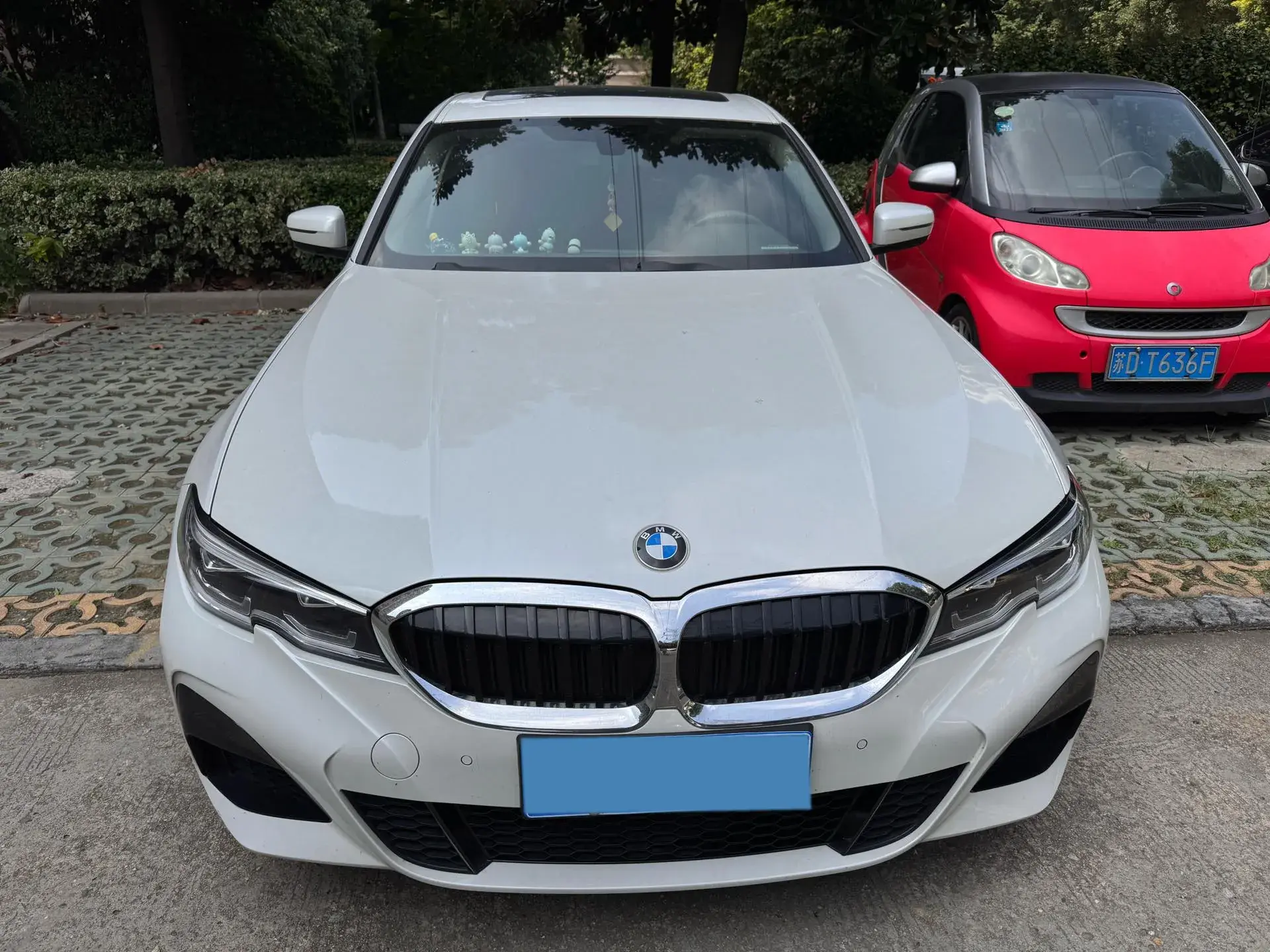 2022 BMW 3 thumbnail 2