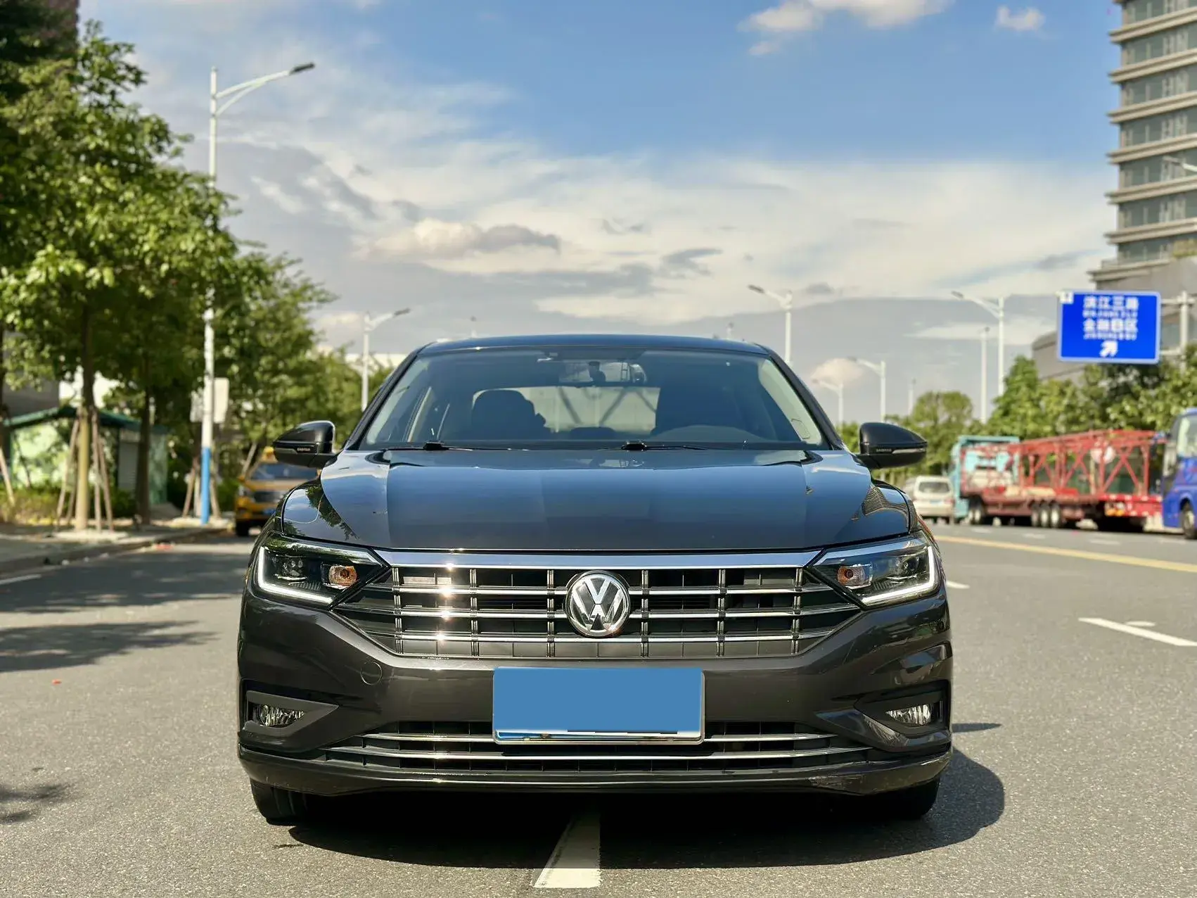 2021 VOLKSWAGEN SAGITAR thumbnail 2