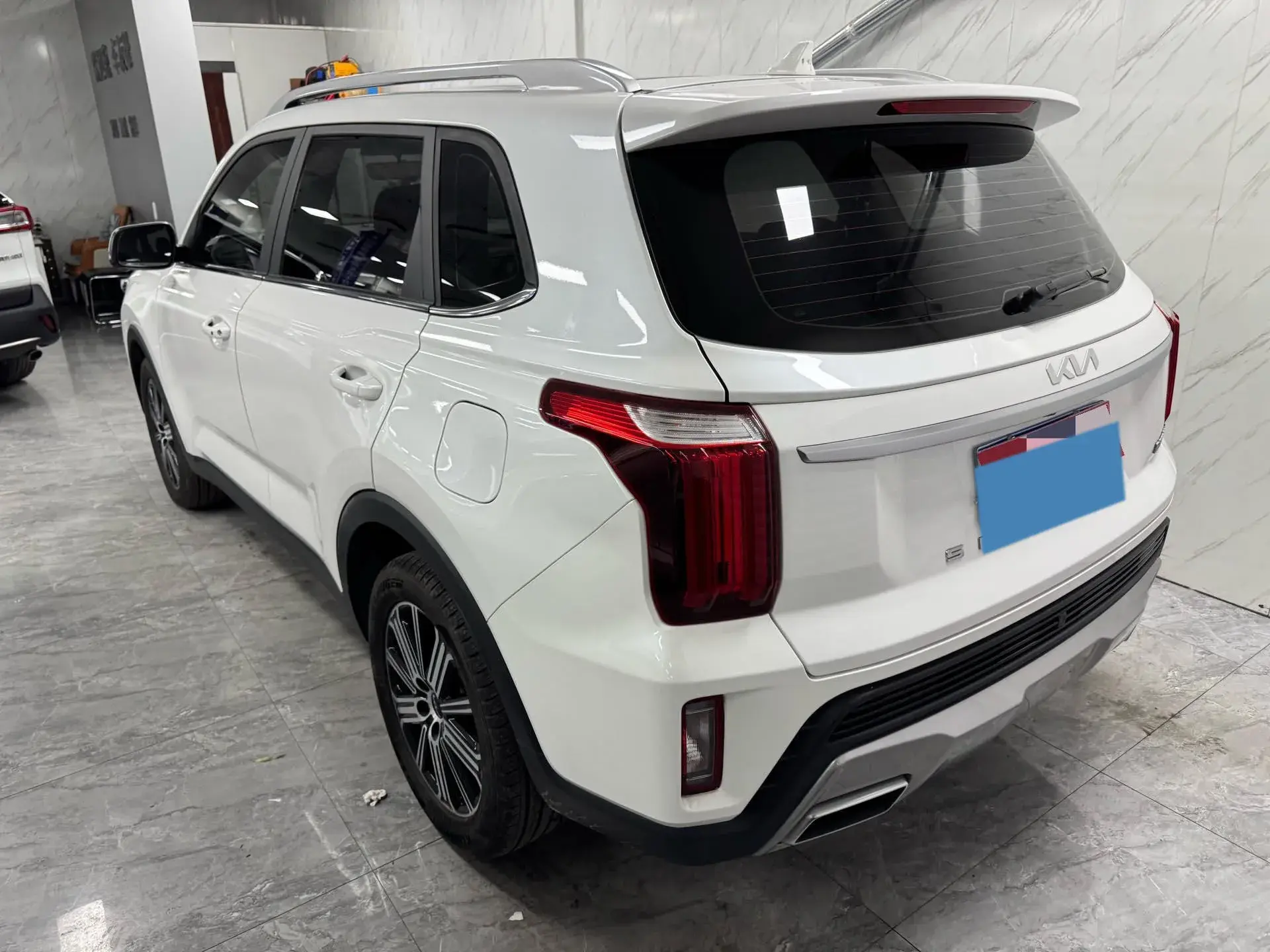 2021 KIA SPORTAGE thumbnail 4