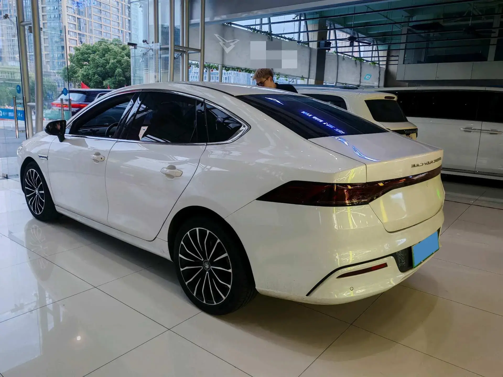 2021 BYD QIN thumbnail 4