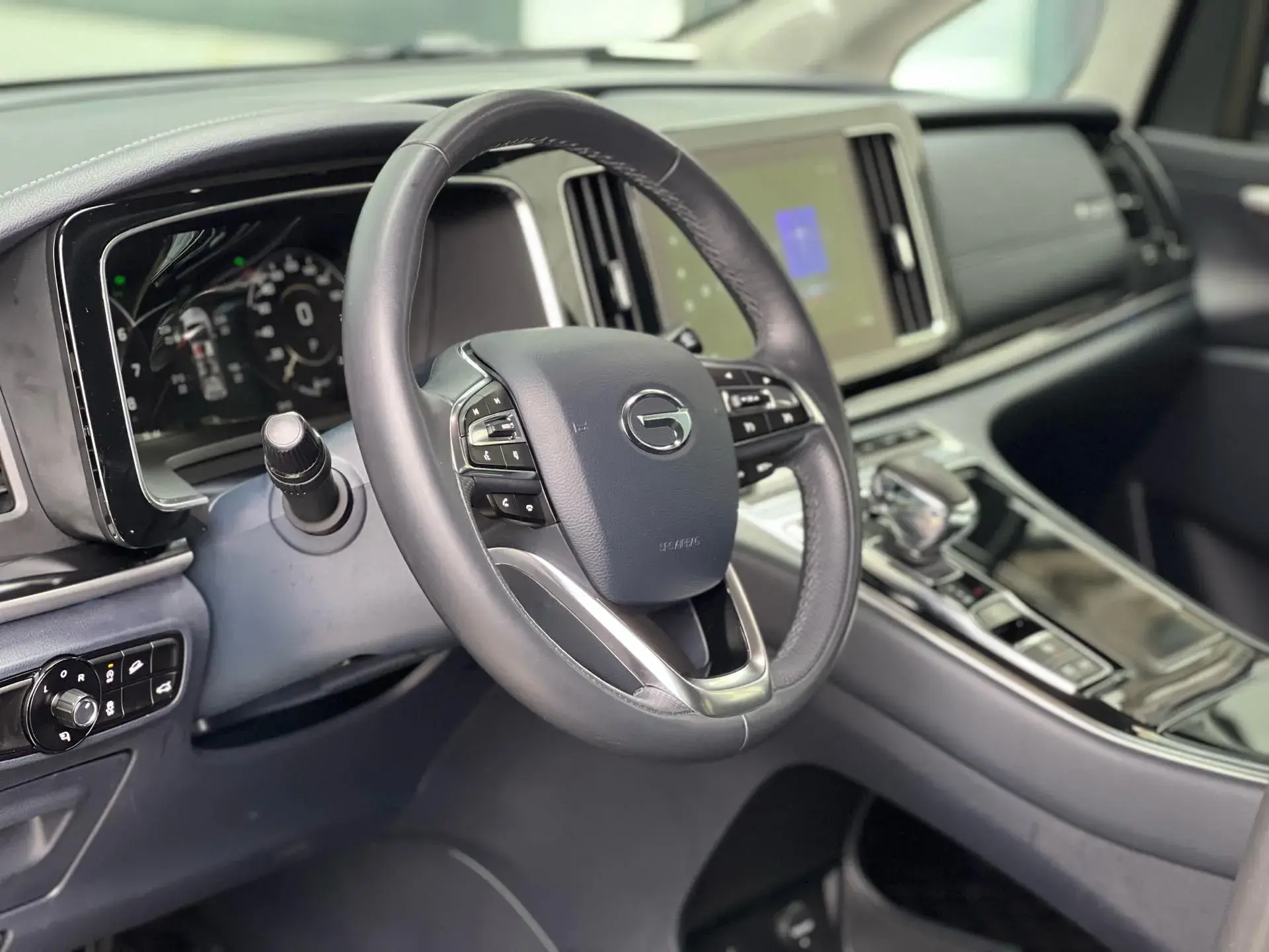 2021 GAC TRUMPCHI thumbnail 4