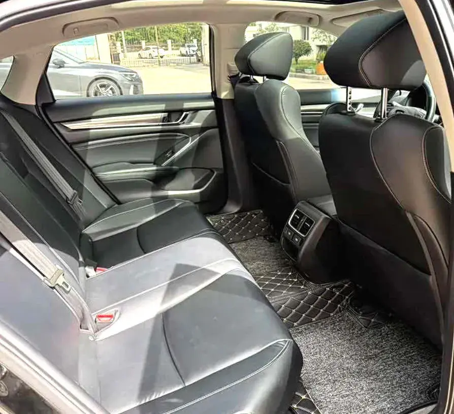 2022 HONDA ACCORD thumbnail 4