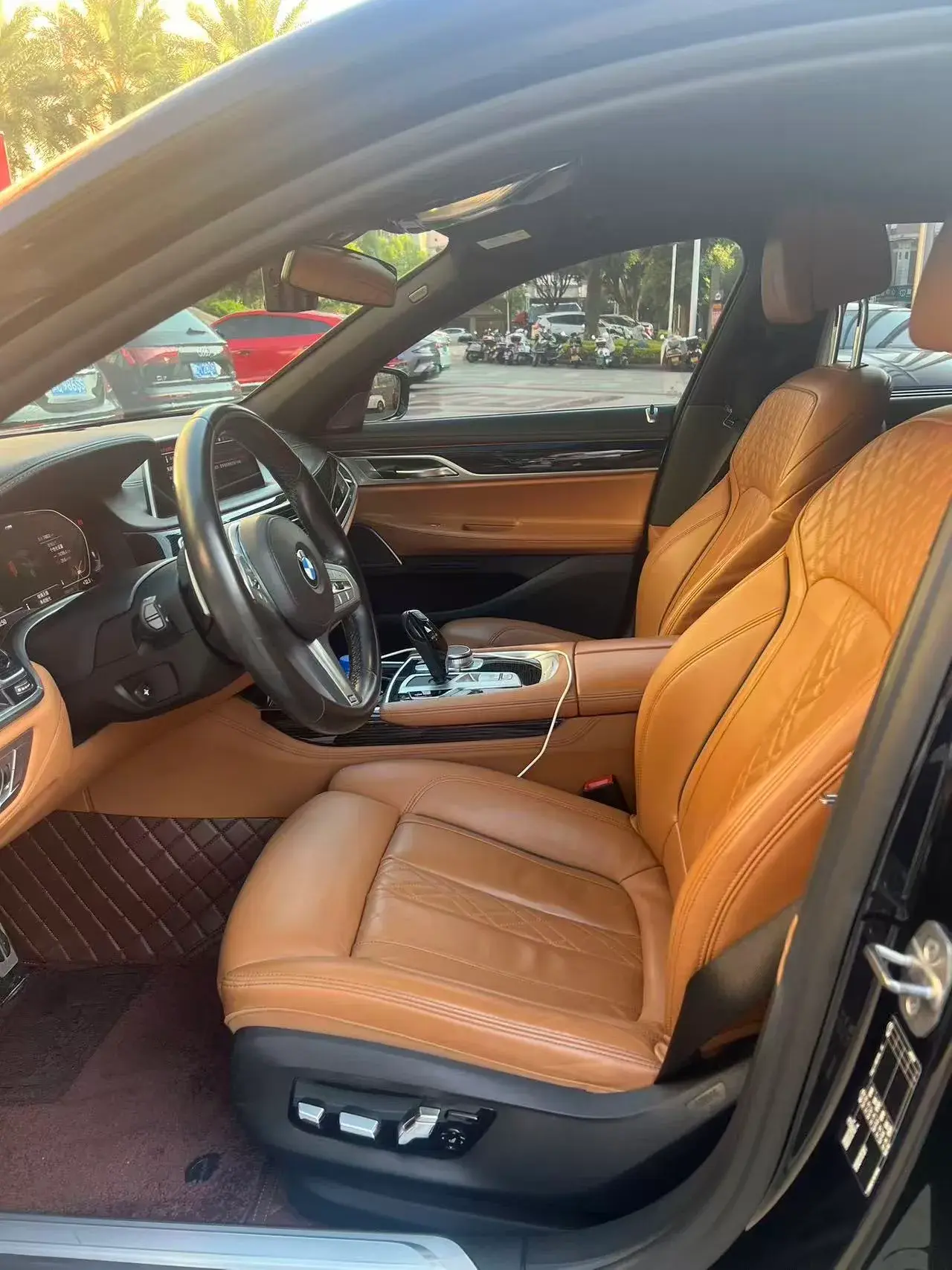 2021 BMW 7 thumbnail 4