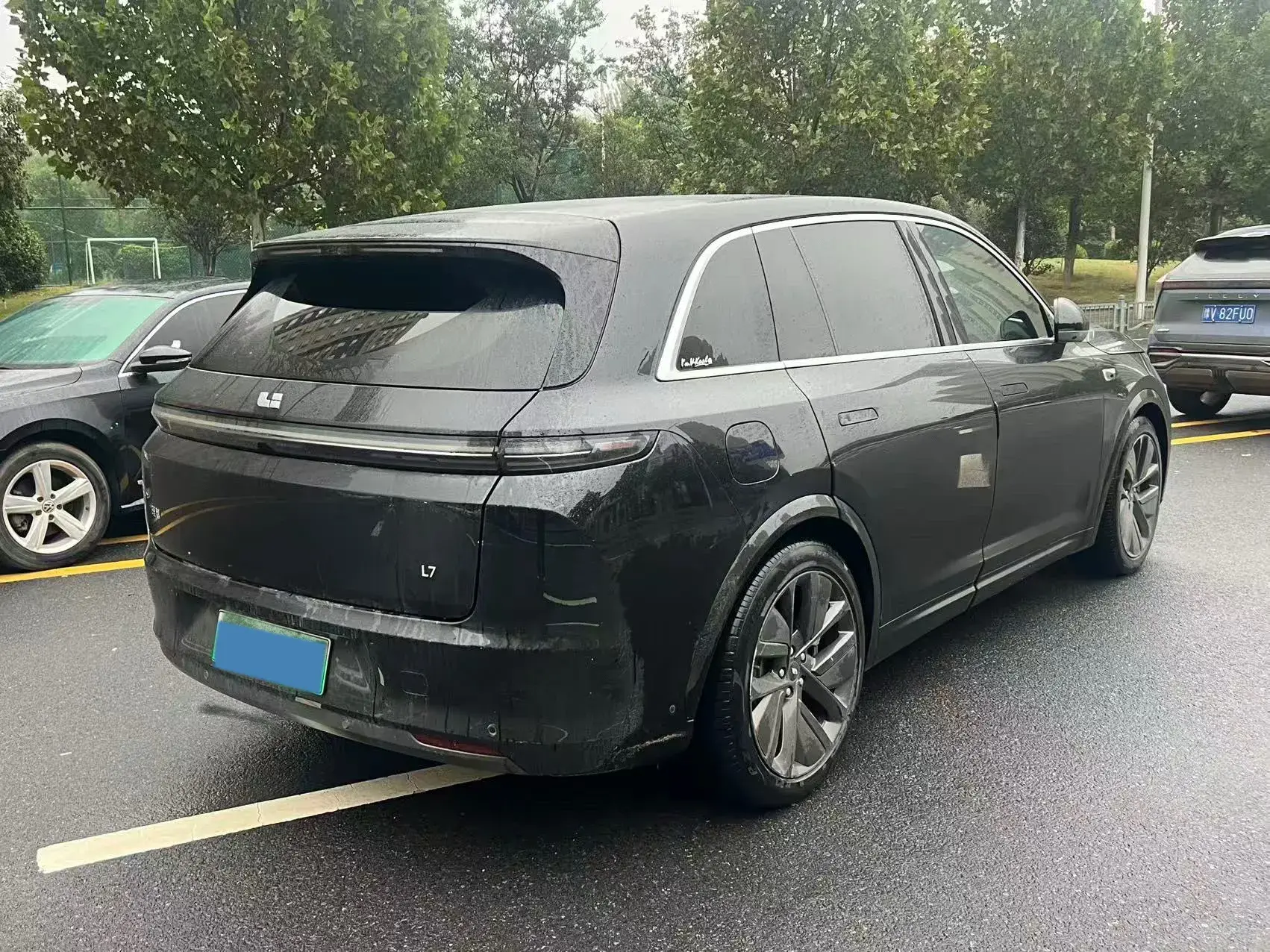 2023 LI L7 thumbnail 3