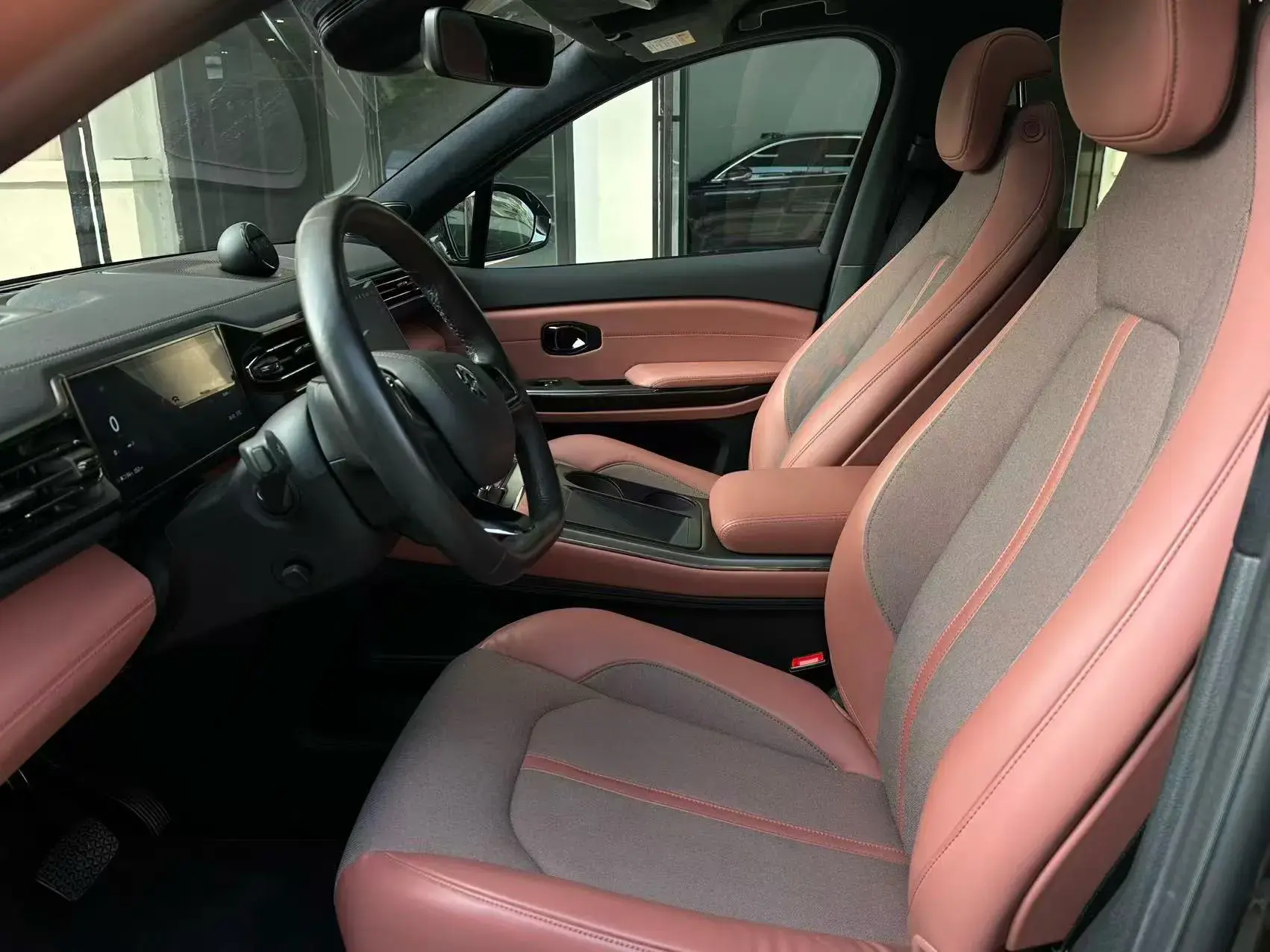 2022 NIO EC6 thumbnail 3