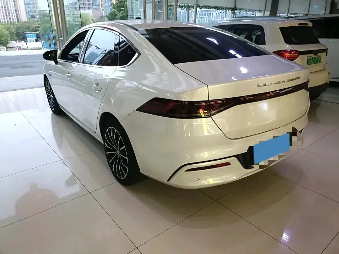 2021 BYD QIN thumbnail 2