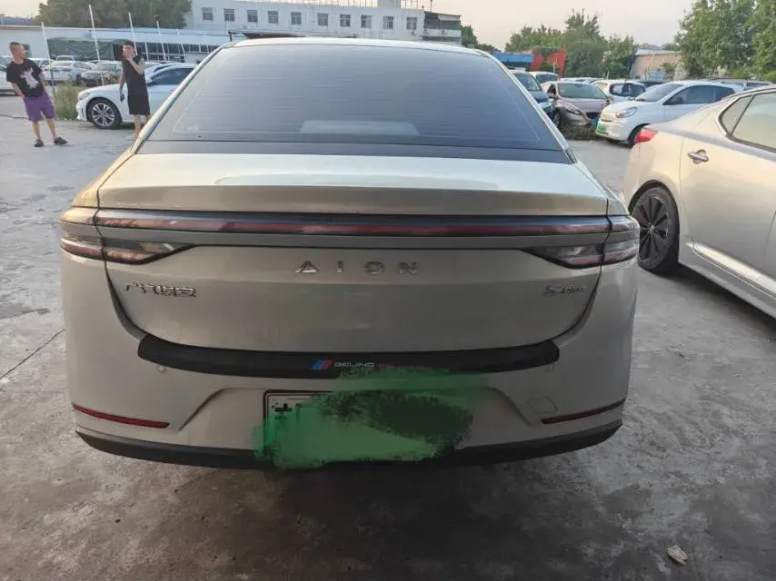 2023 AION S thumbnail 3