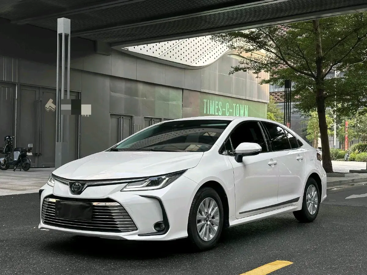 2021 Toyota Corolla 1.2T 116HP L4 CVT