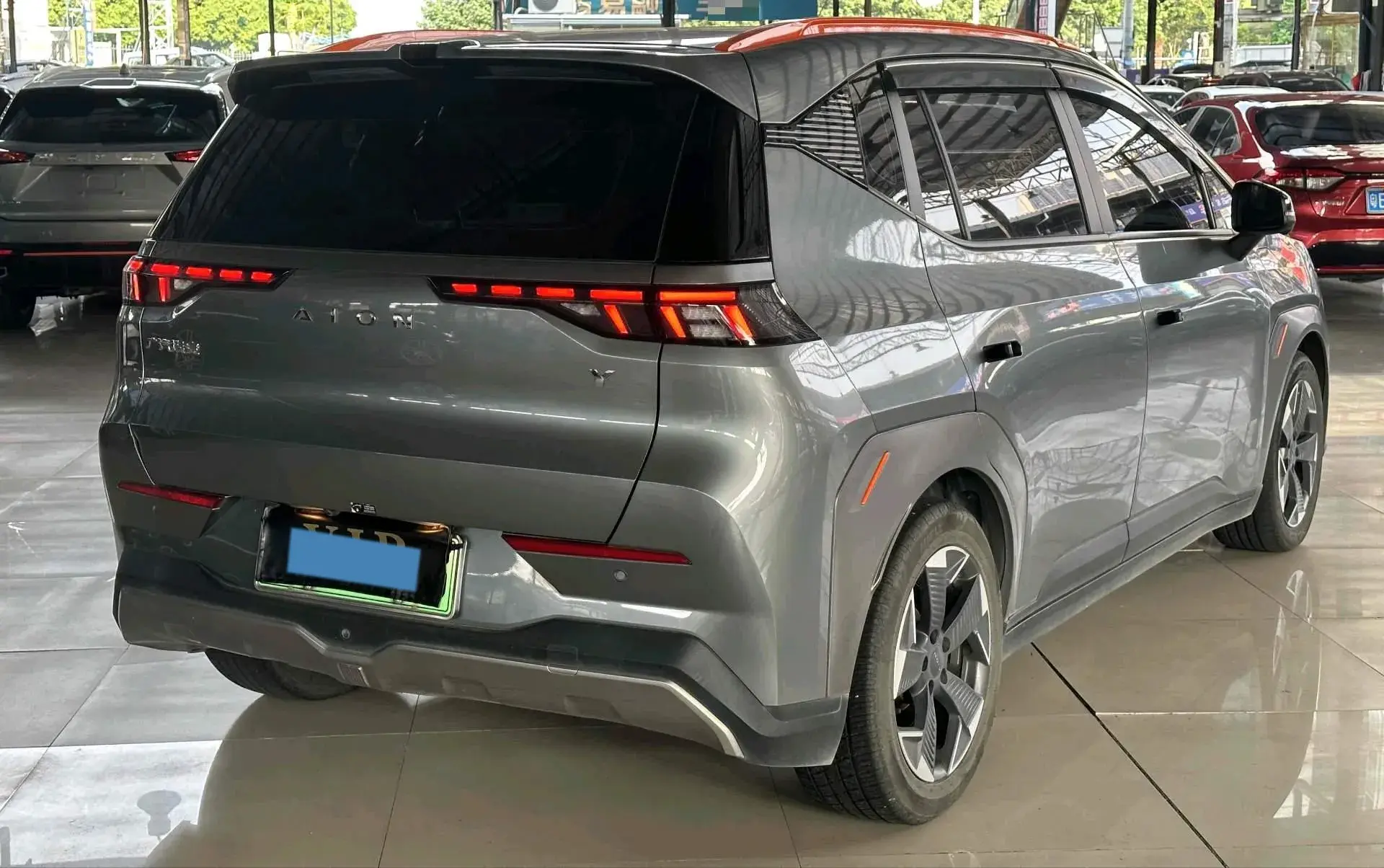 2022 AION Y thumbnail 4