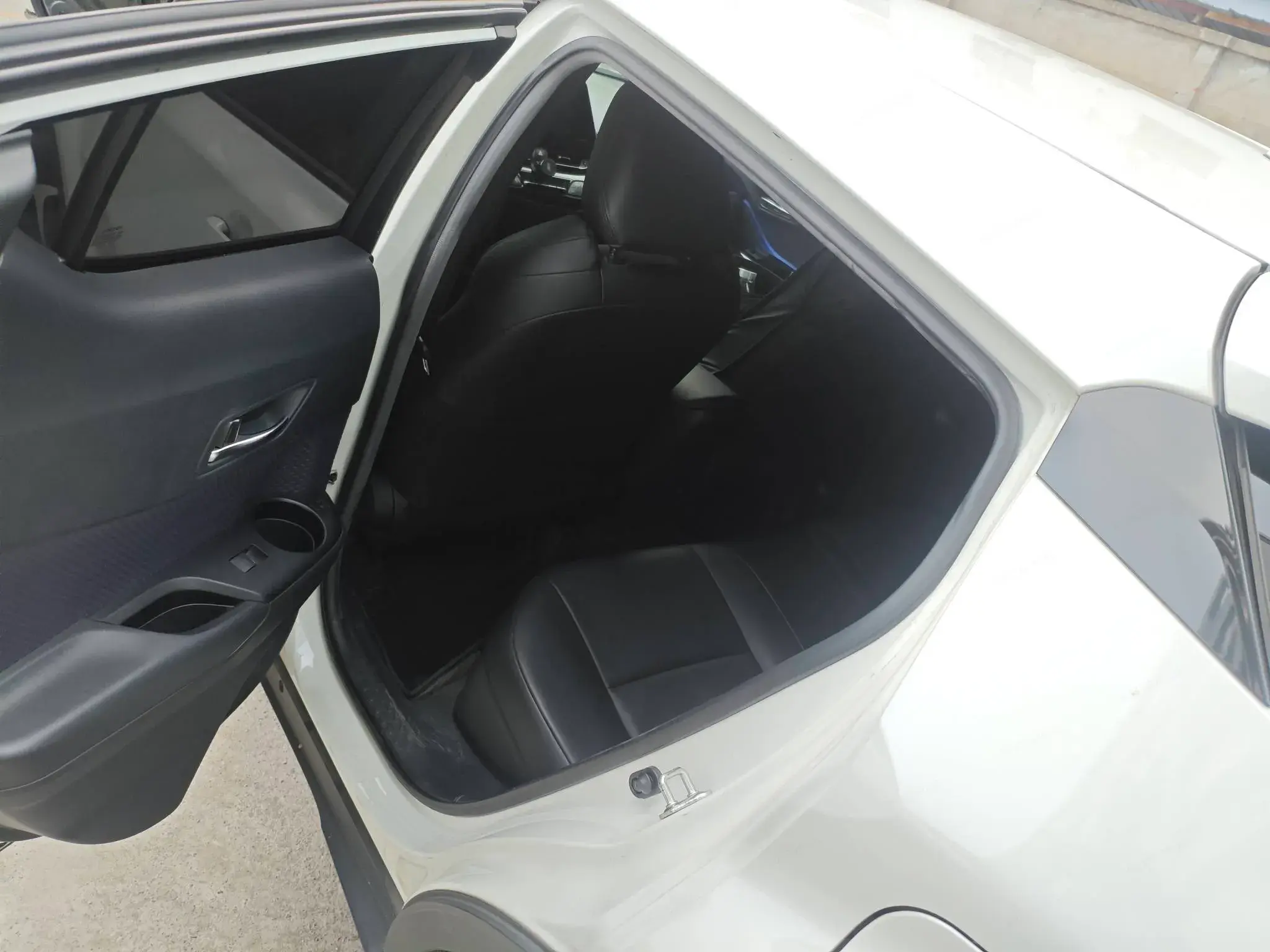 2018 TOYOTA IZOA thumbnail 3