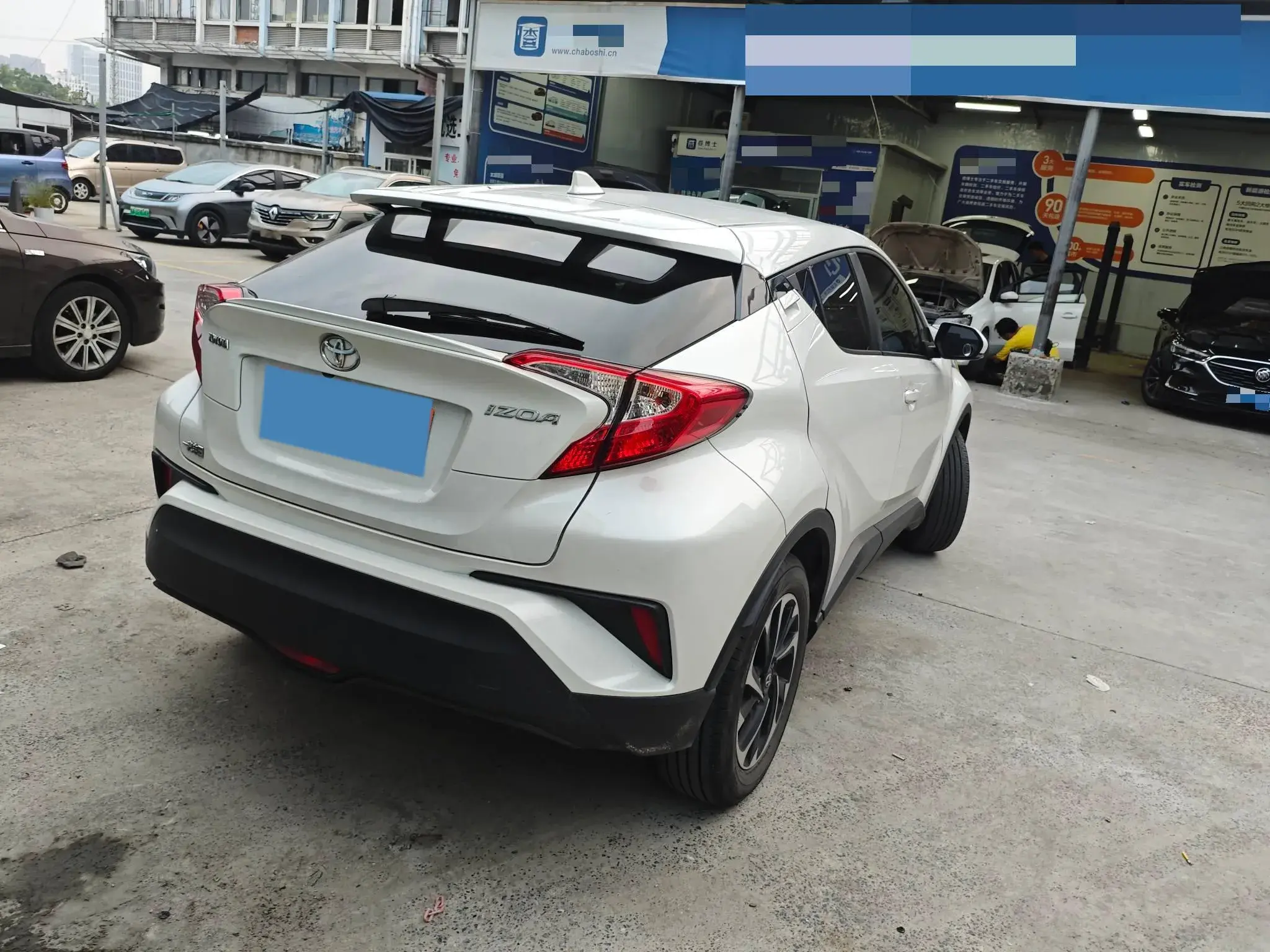 2018 TOYOTA IZOA thumbnail 2