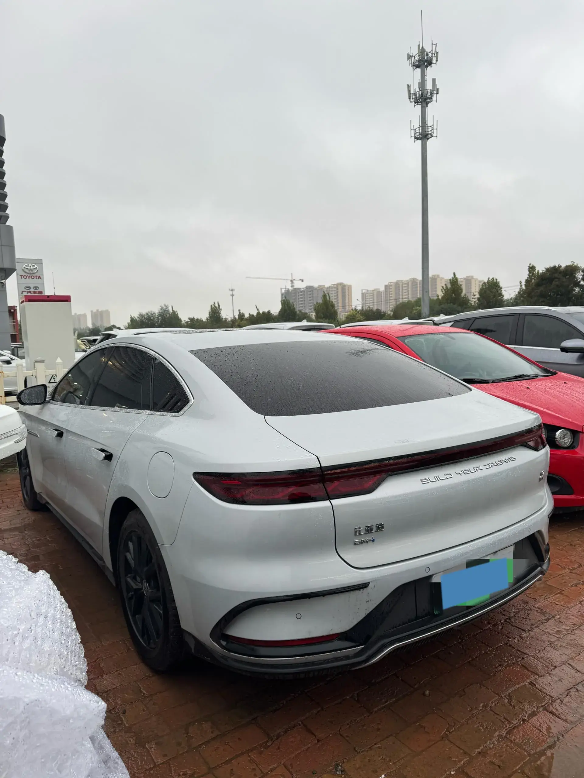 2025 BYD HAN thumbnail 4