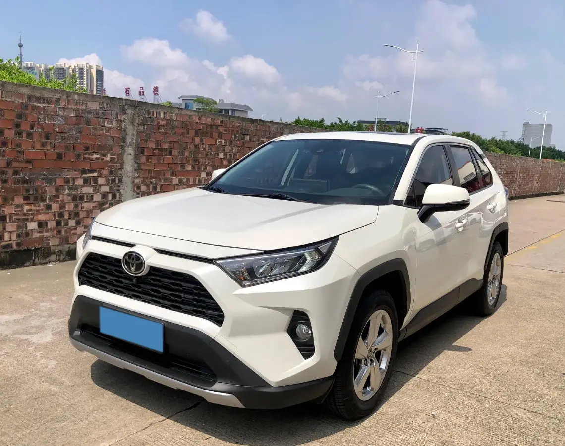 2020 Toyota RAV4 2.0L 171HP L4 CVT