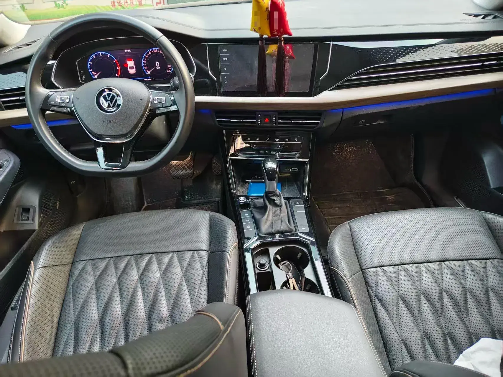 2020 VOLKSWAGEN PASSAT thumbnail 3