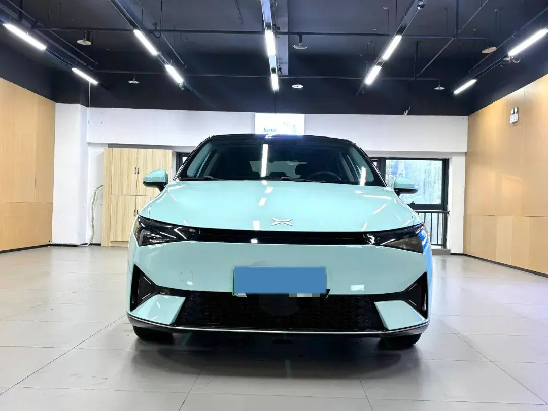 2021 XPENG P5 thumbnail 3