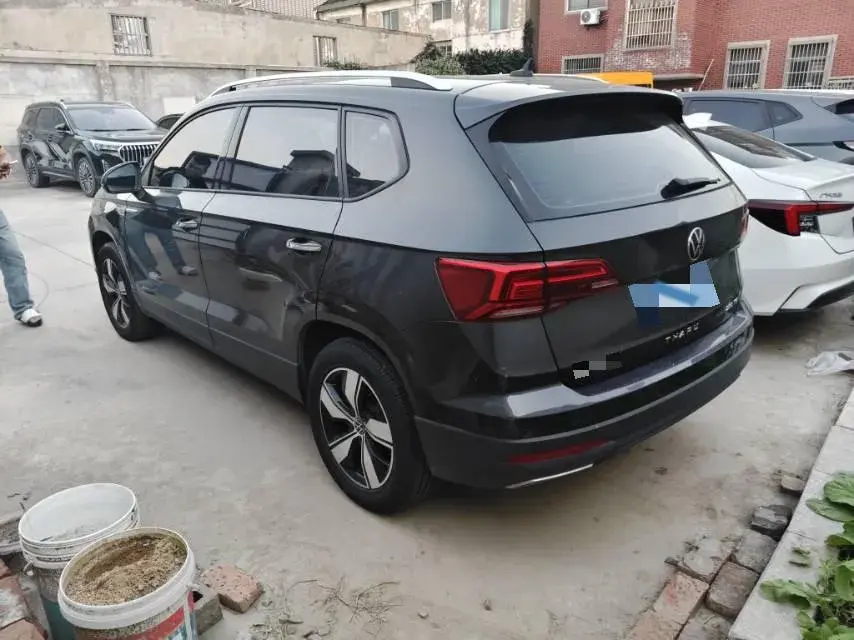 2022 VOLKSWAGEN THARU thumbnail 4