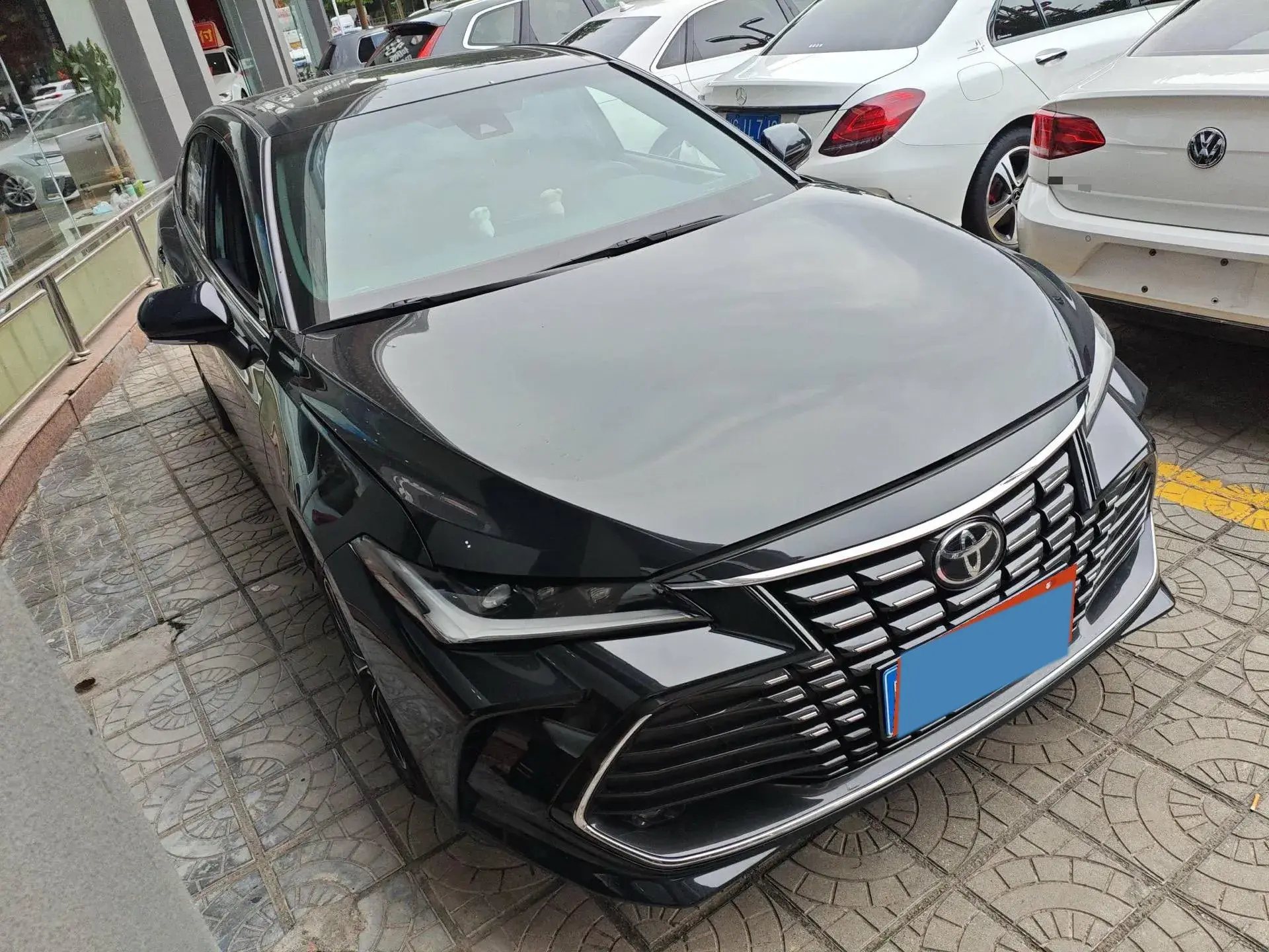 2023 TOYOTA AVALON thumbnail 4