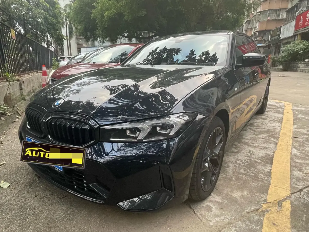 2025 BMW 3 Series 2.0T 245HP L4 8AT