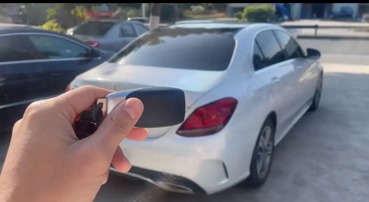 2020 MERCEDES-BENZ C thumbnail 3