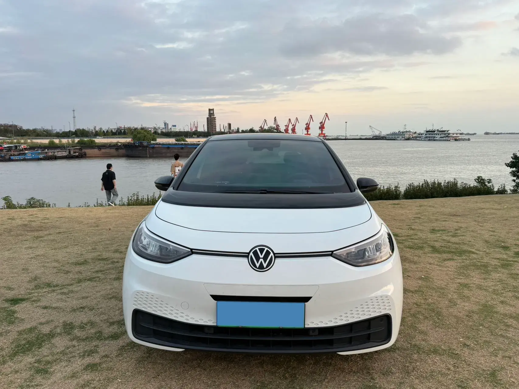 2025 VOLKSWAGEN ID.3 thumbnail 2