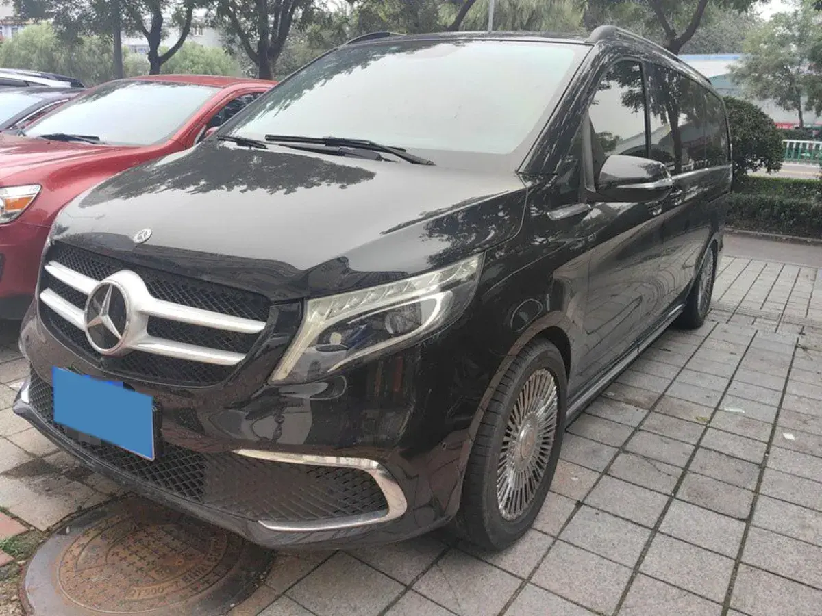 2018 Mercedes-Benz V Class 2.0T 211HP L4 7AT
