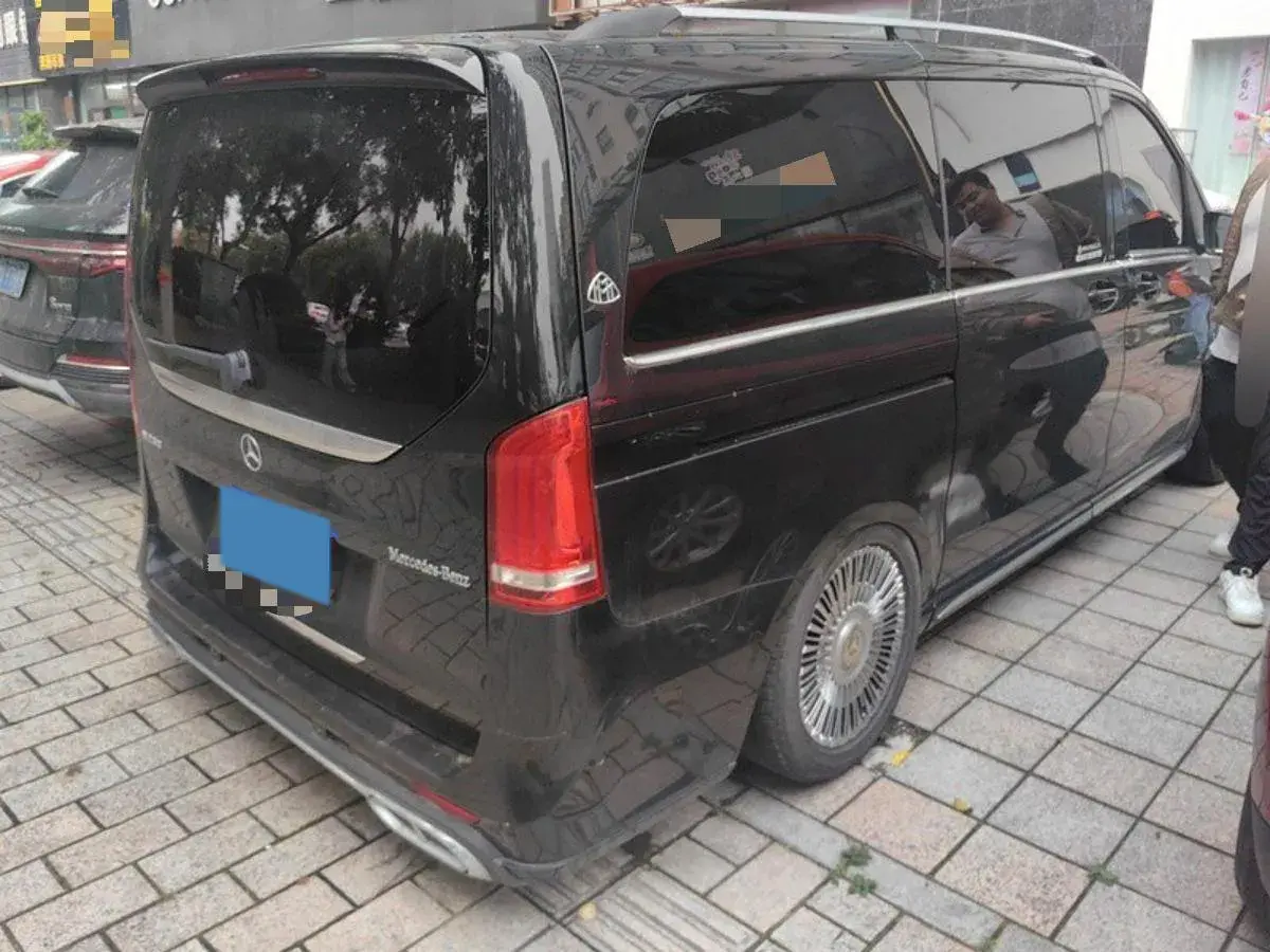 2018 MERCEDES-BENZ V thumbnail 3