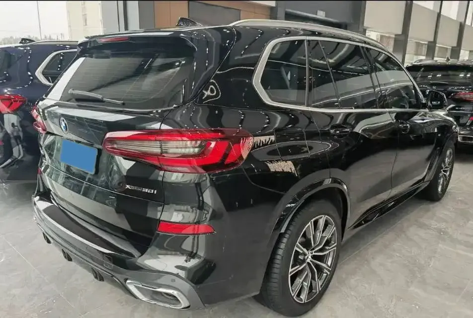2020 BMW X5 thumbnail 2
