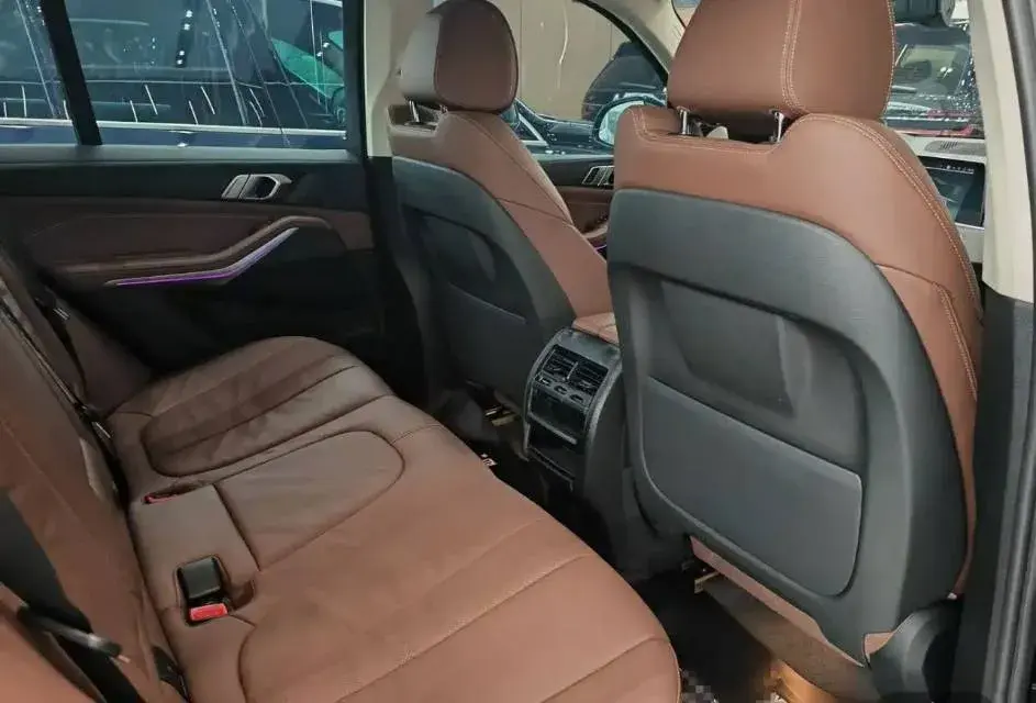 2020 BMW X5 thumbnail 4