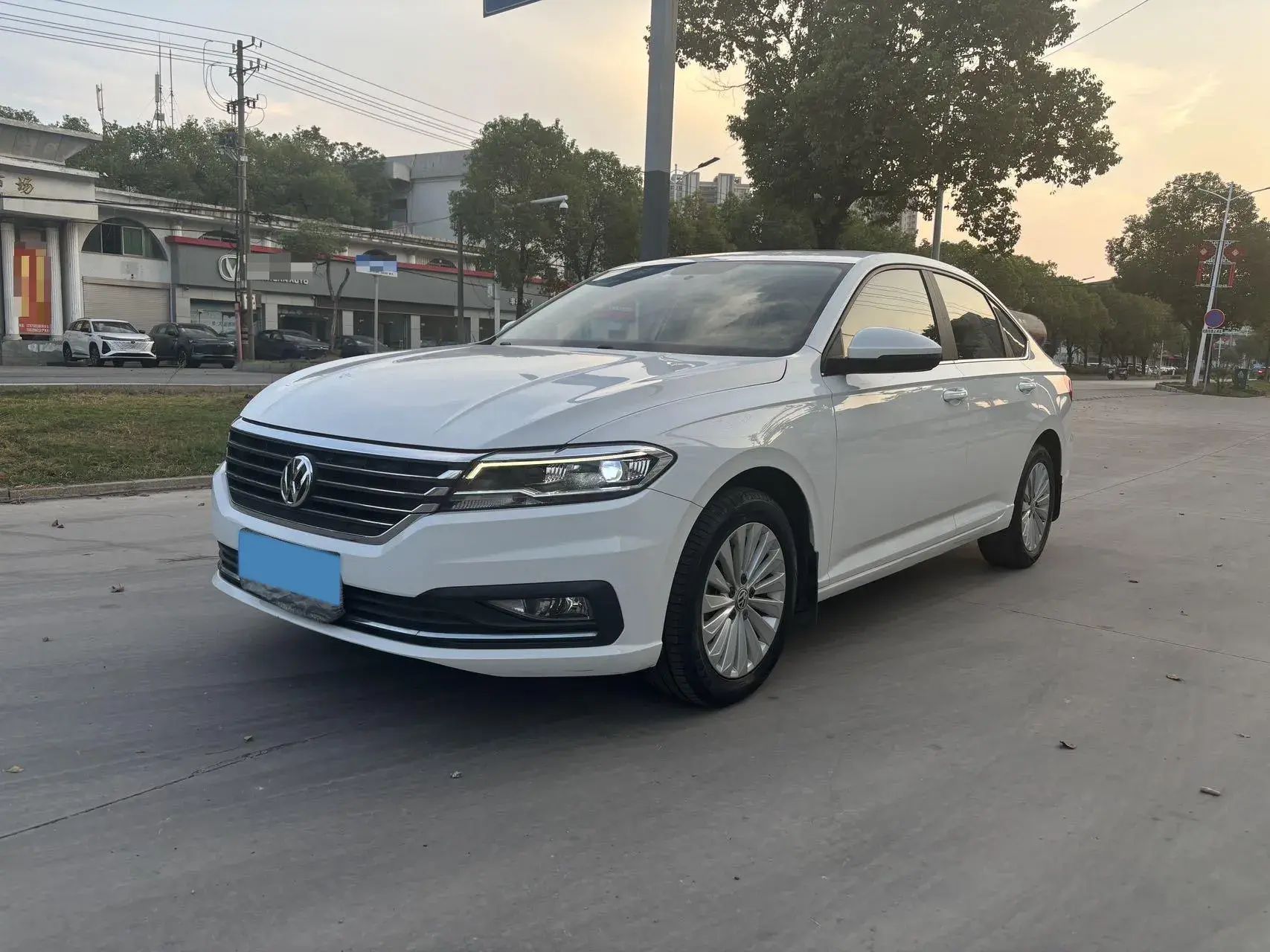 2019 VOLKSWAGEN LAVIDA view 1