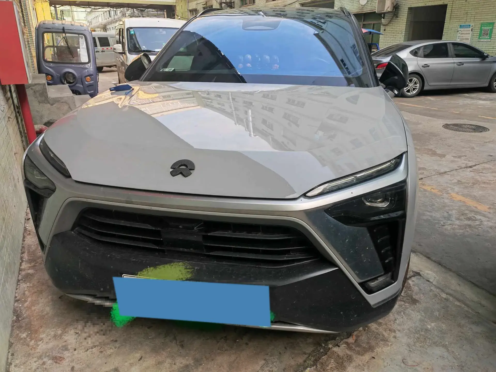 2020 NIO ES8 thumbnail 2