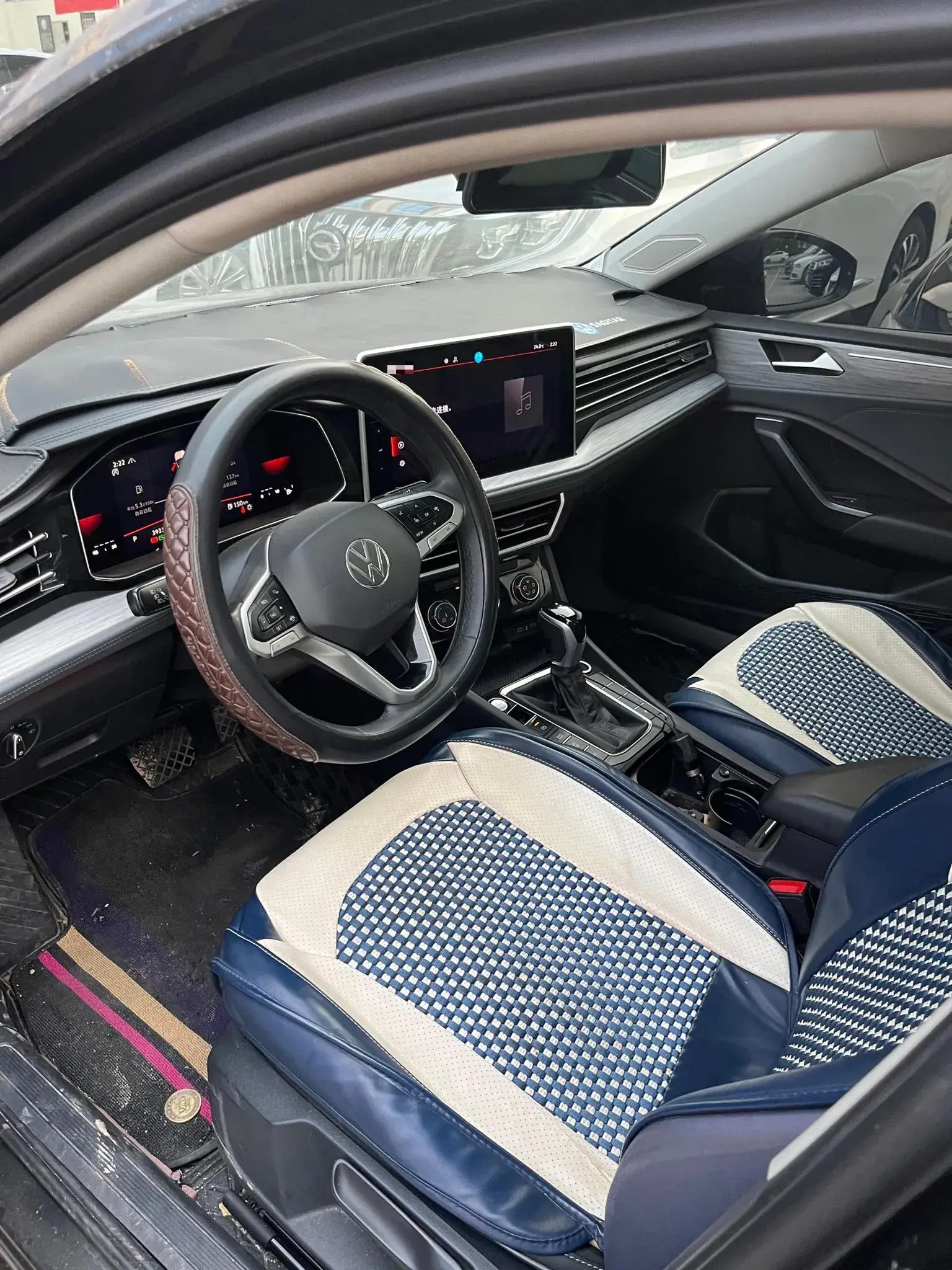 2023 VOLKSWAGEN SAGITAR thumbnail 2