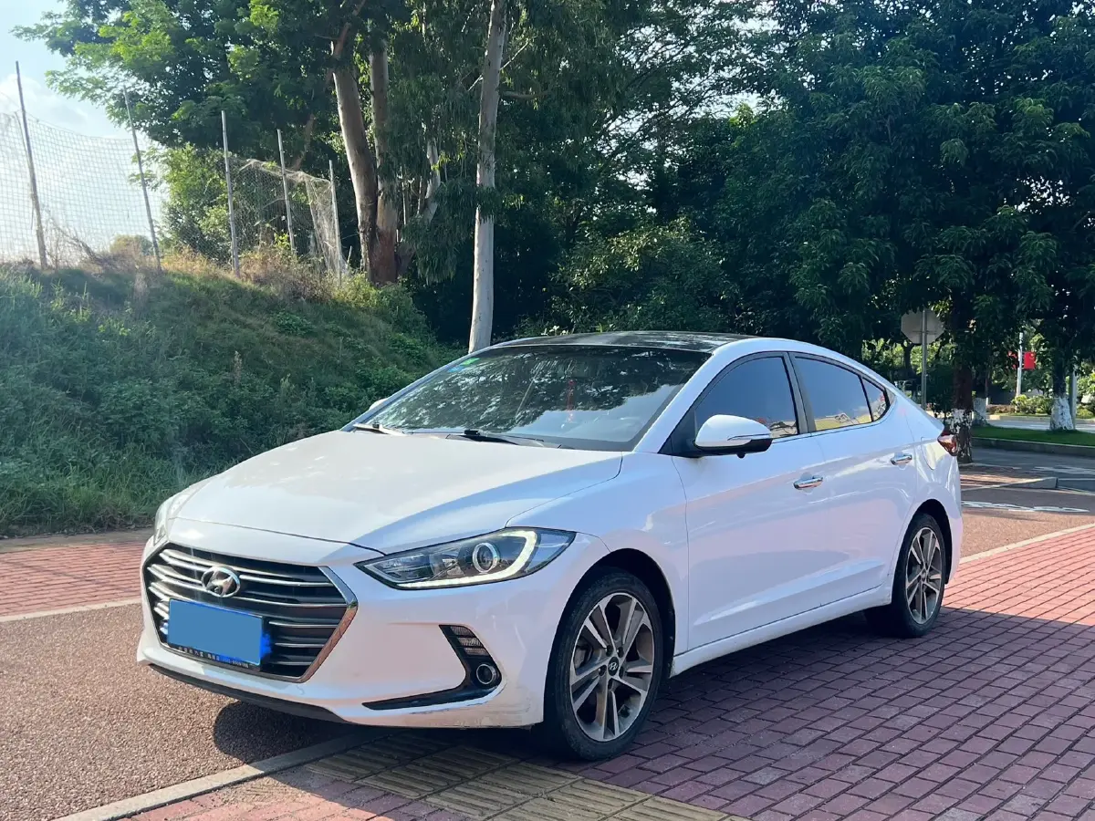 2016 Hyundai Elantra 1.6L 130HP L4 6AT