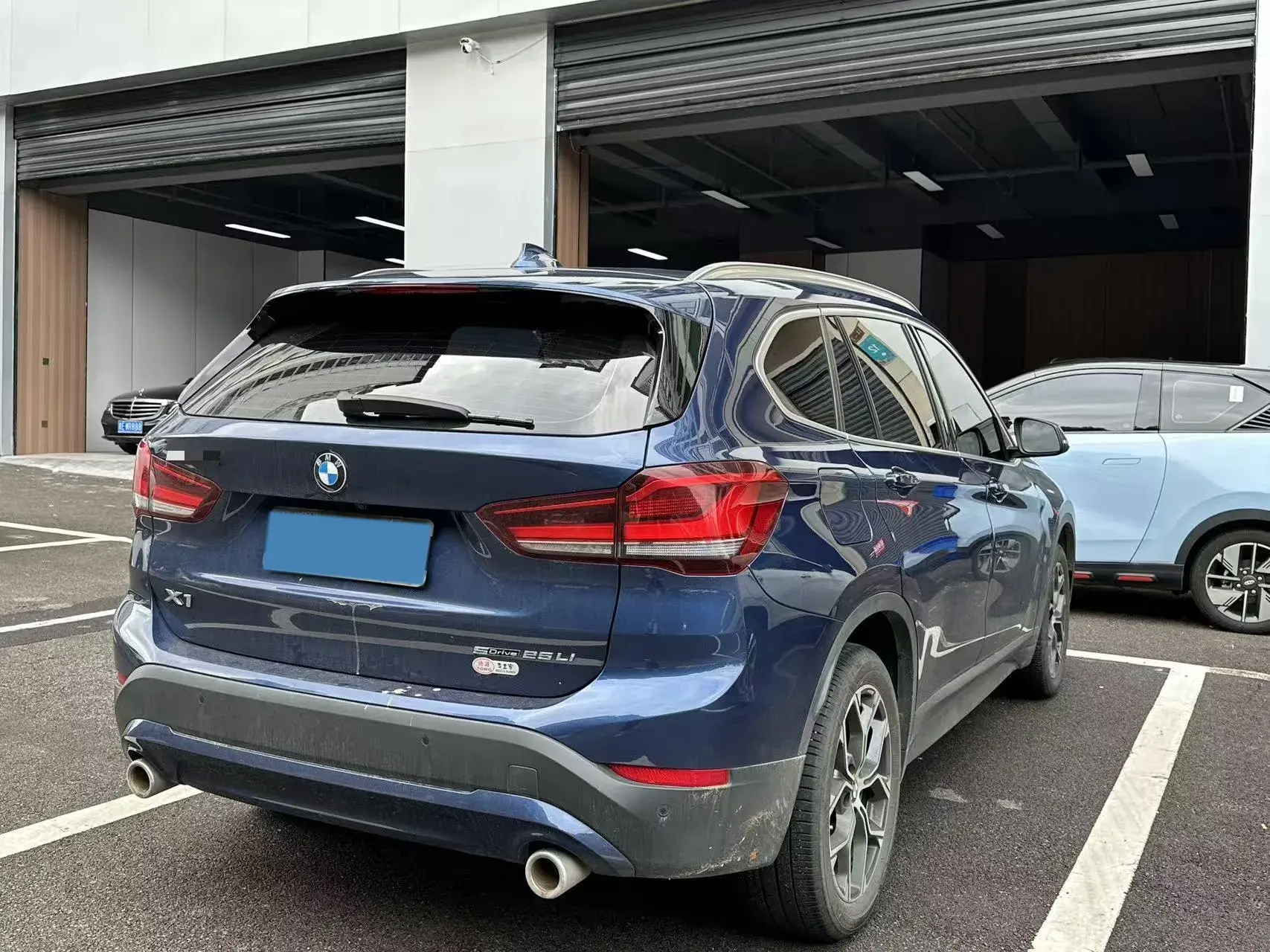 2022 BMW X1 thumbnail 2