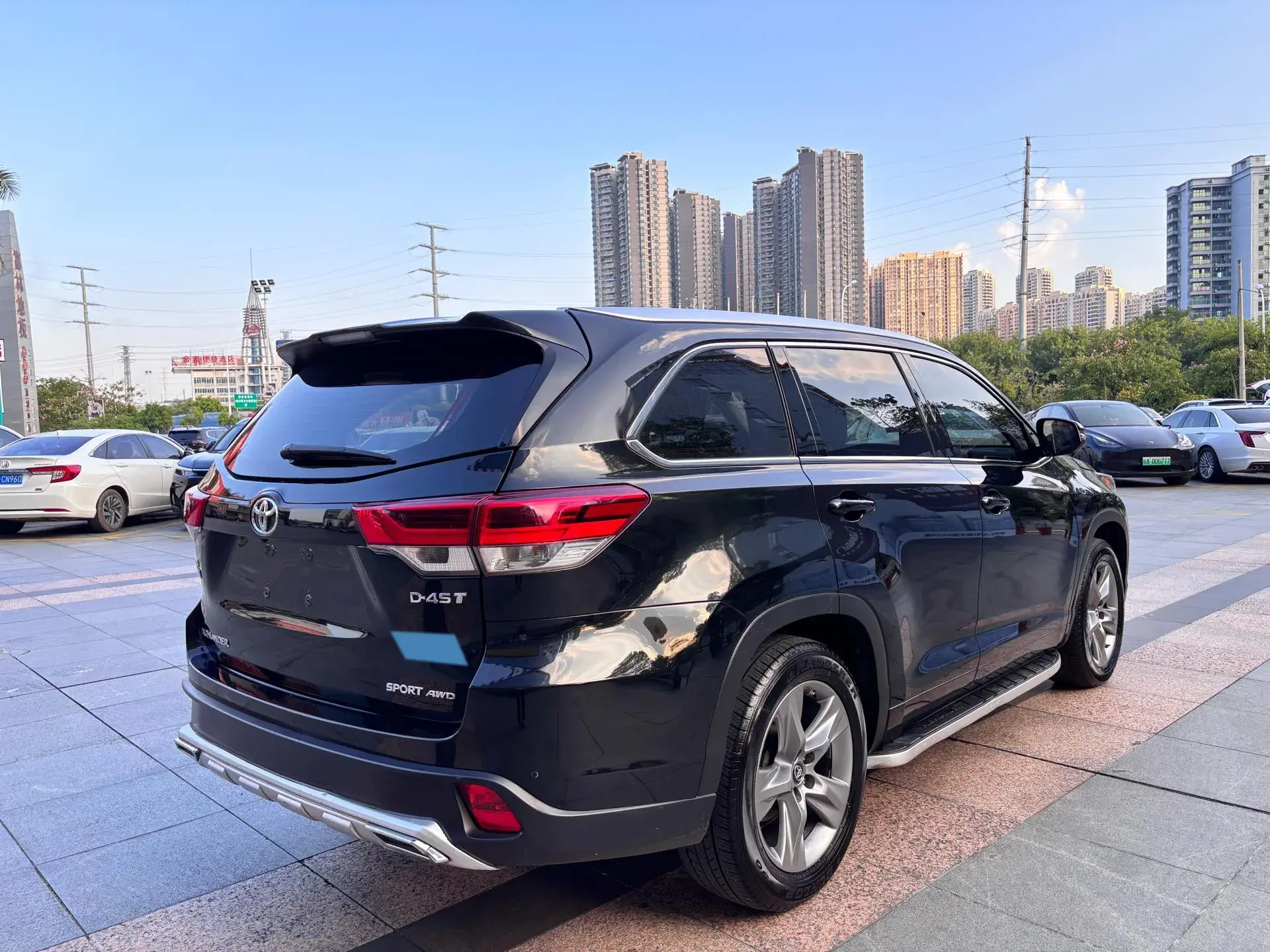 2018 TOYOTA HIGHLANDER thumbnail 4