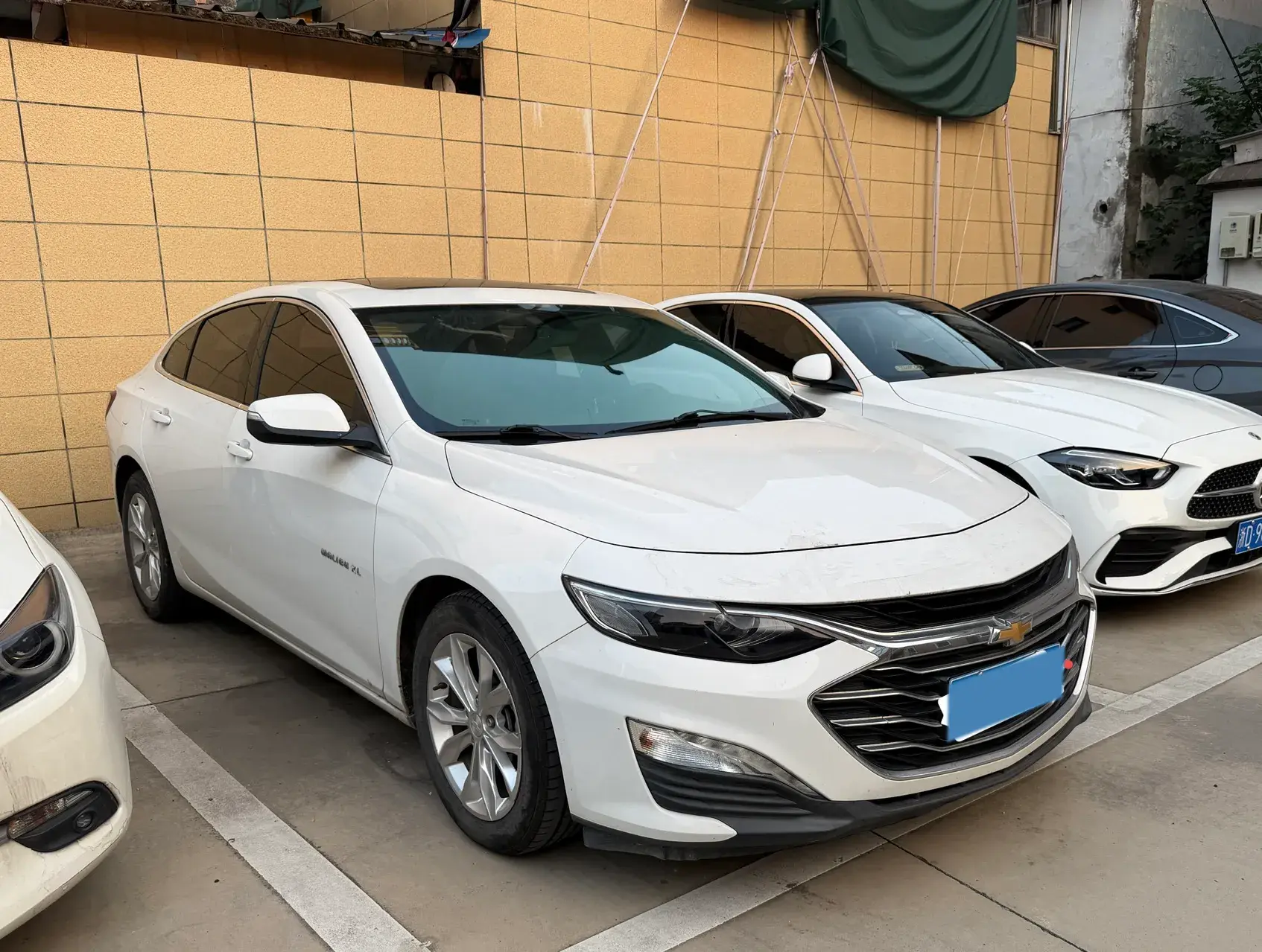 2019 CHEVROLET MALIBU thumbnail 3