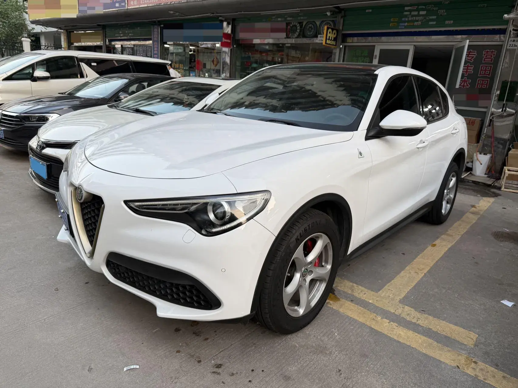 2017 ALFA ROMEO view 1
