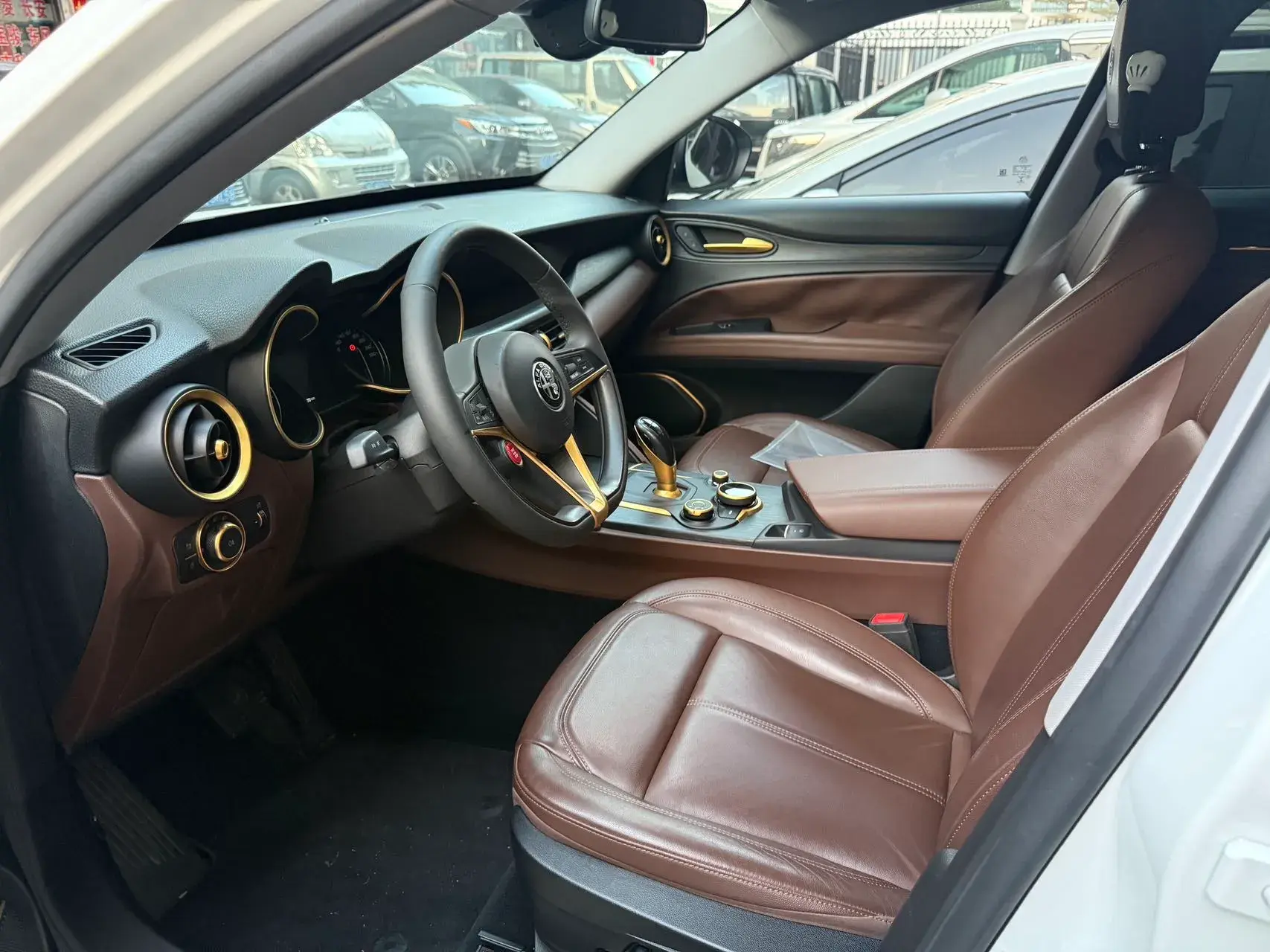 2017 ALFA ROMEO thumbnail 2