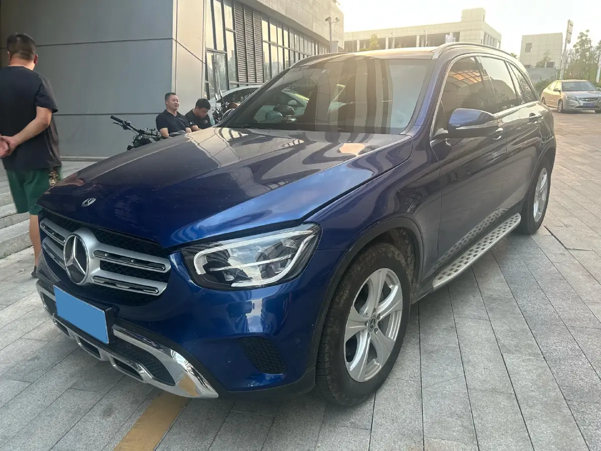 2020 Mercedes-Benz GLC Class 2.0T 197HP L4 9AT
