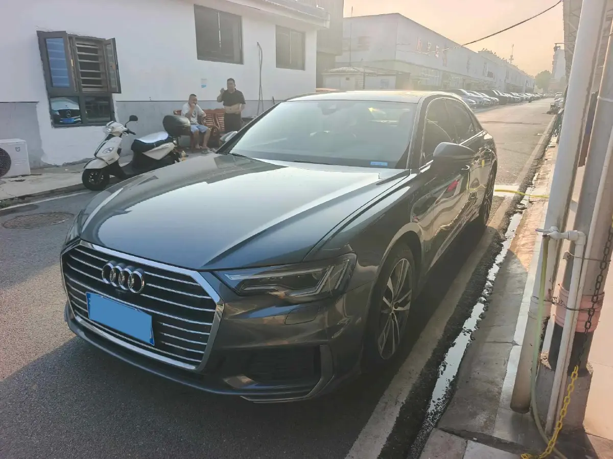 2019 Audi A6L 2.0T 190HP L4 7DCT