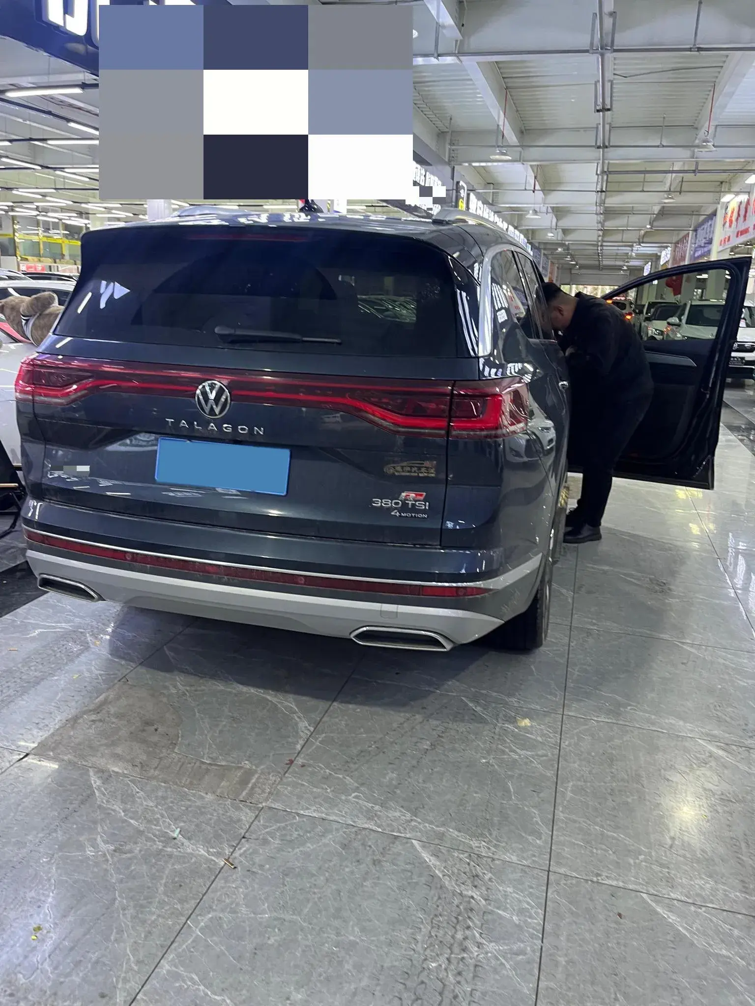 2023 VOLKSWAGEN TALAGON thumbnail 4