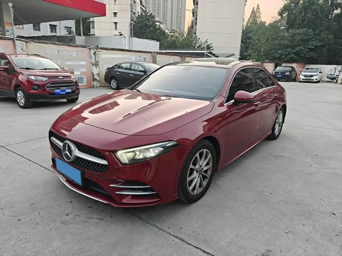 2021 Mercedes-Benz A Class 1.3T 163HP L4 7DCT