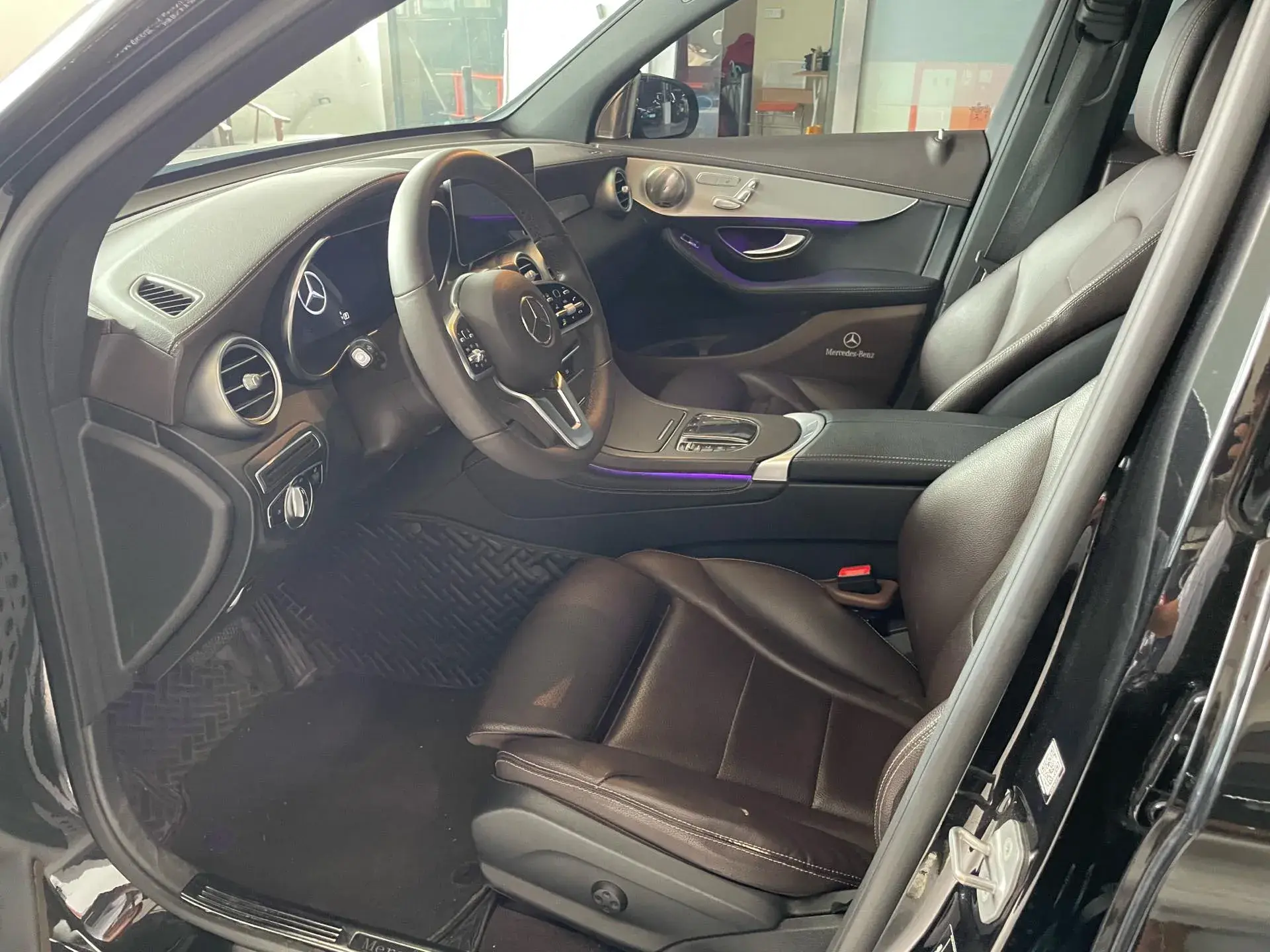 2021 MERCEDES-BENZ GLC thumbnail 3