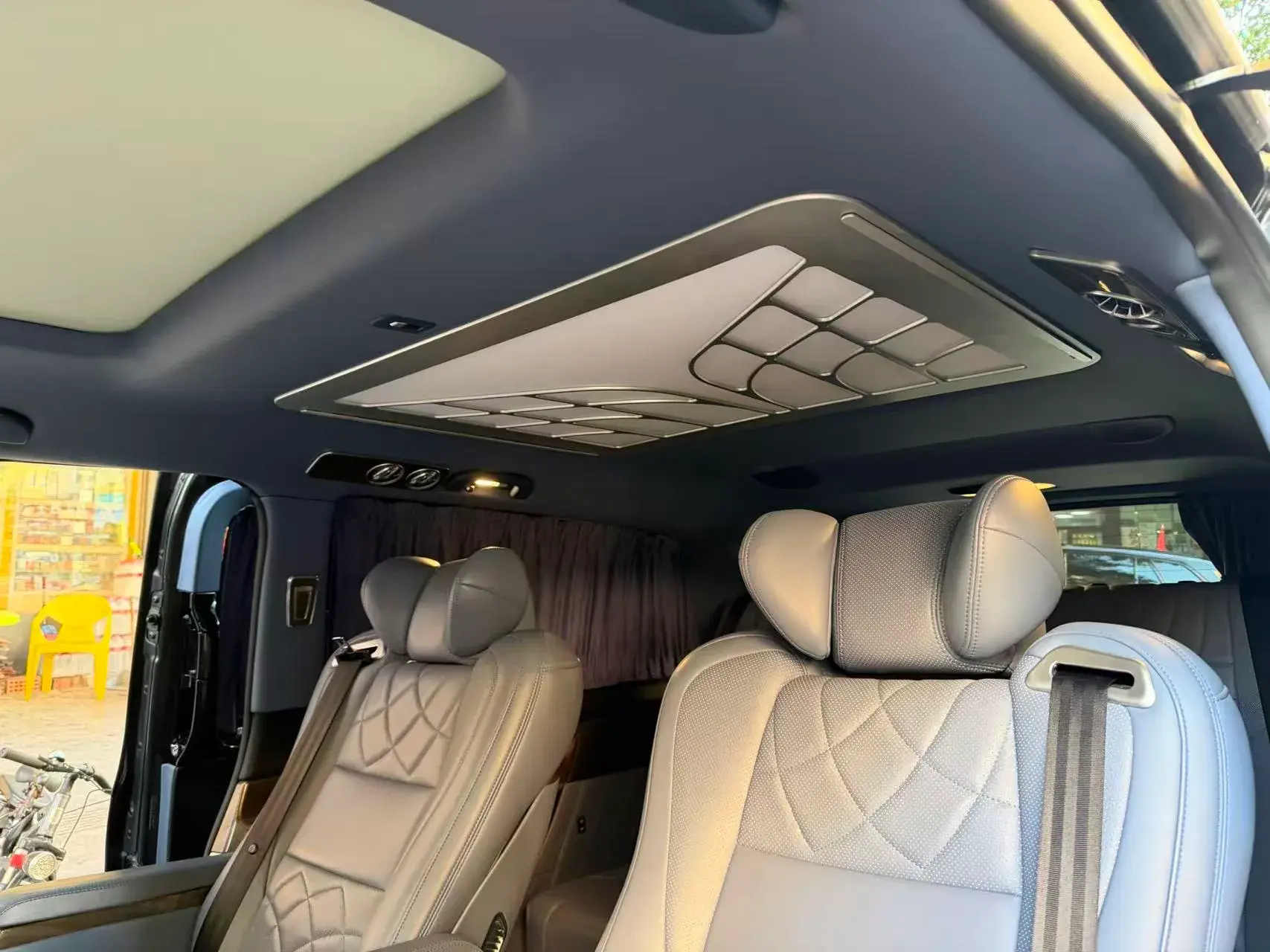 2020 MERCEDES-BENZ V thumbnail 4