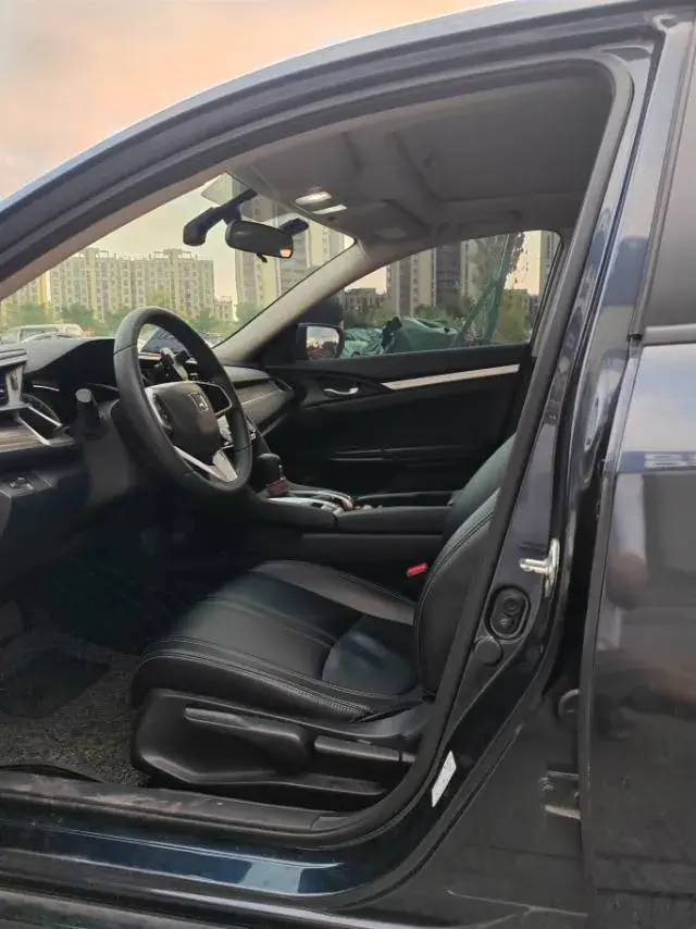 2019 HONDA CIVIC thumbnail 3