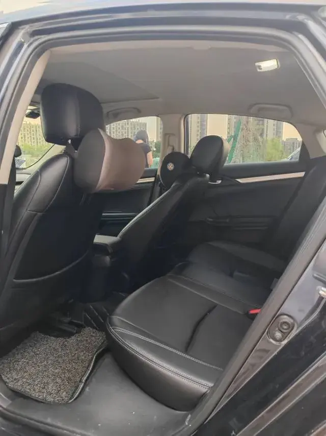 2019 HONDA CIVIC thumbnail 4