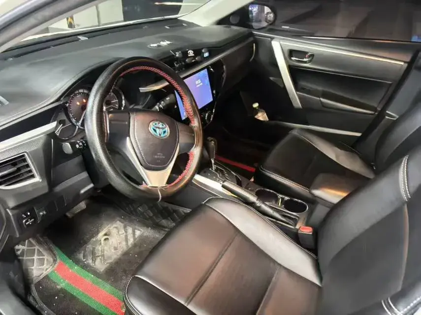 2017 TOYOTA COROLLA thumbnail 2