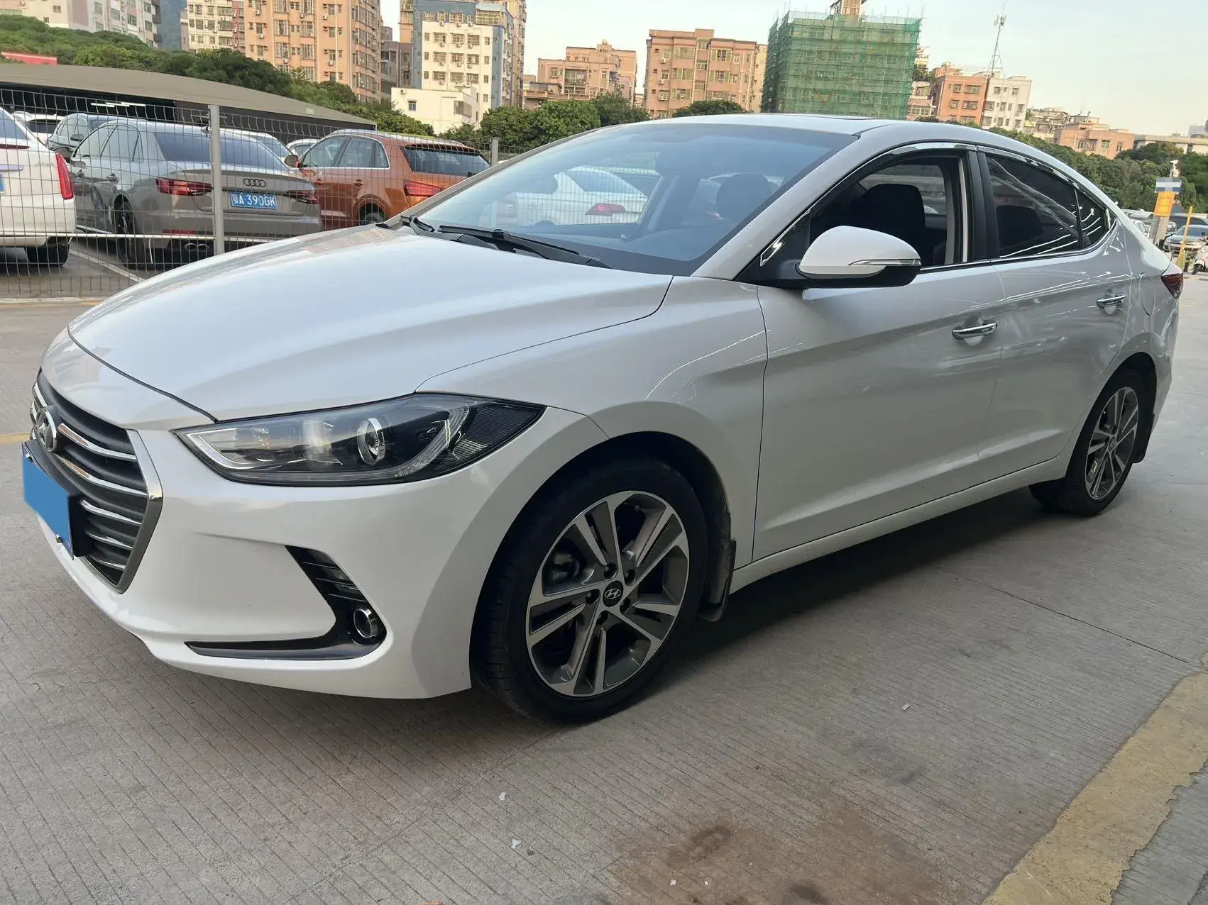 2016 HYUNDAI ELANTRA view 1