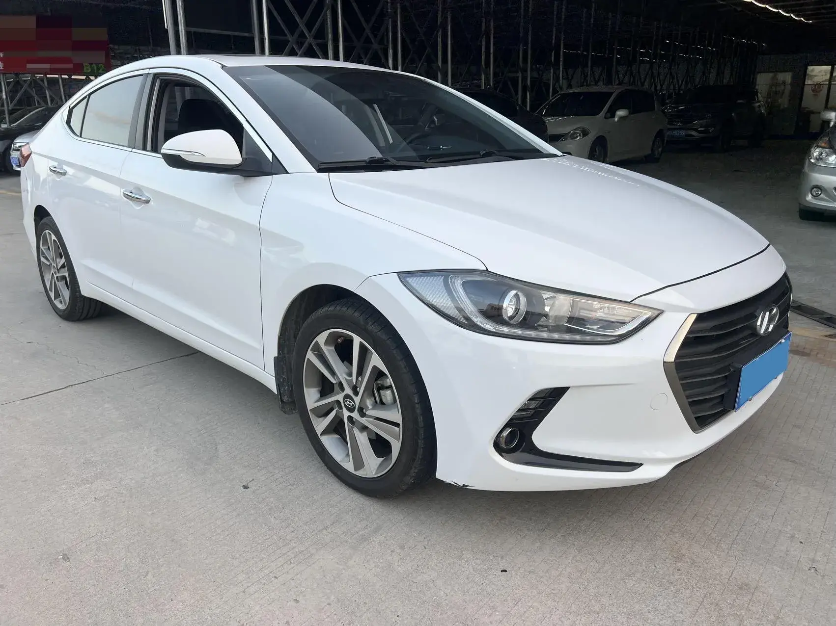 2016 HYUNDAI ELANTRA thumbnail 3