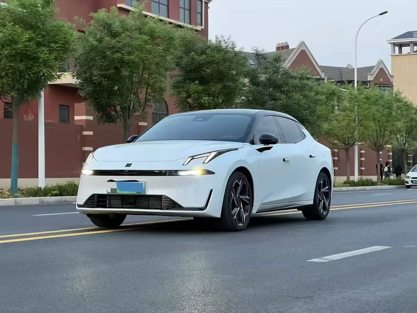 2024 LYNK&CO 07 view 1